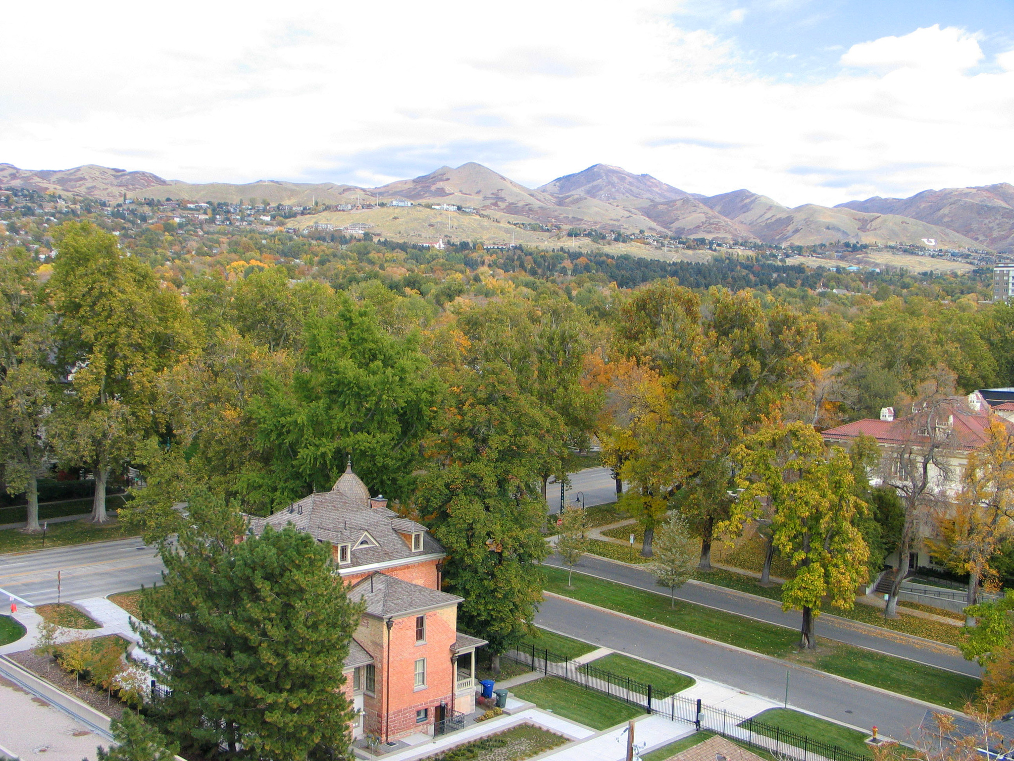 main property photo 23