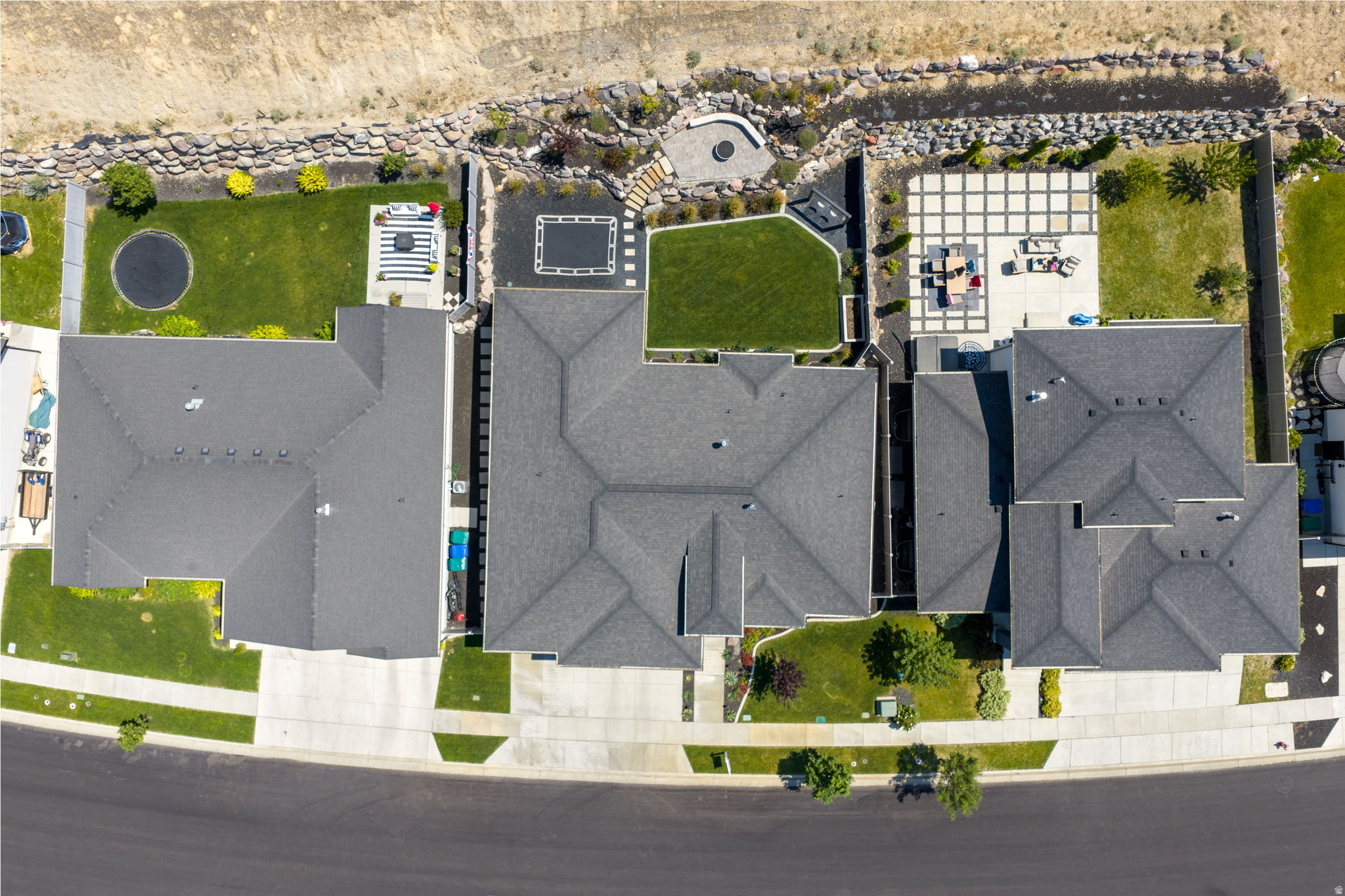 main property photo 65