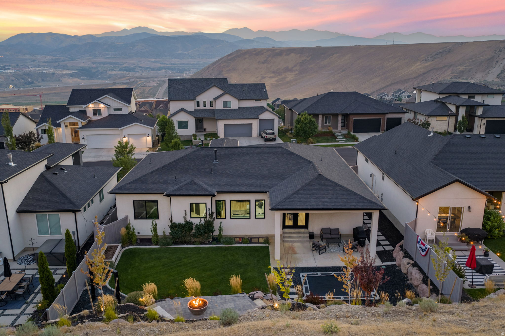 main property photo 70