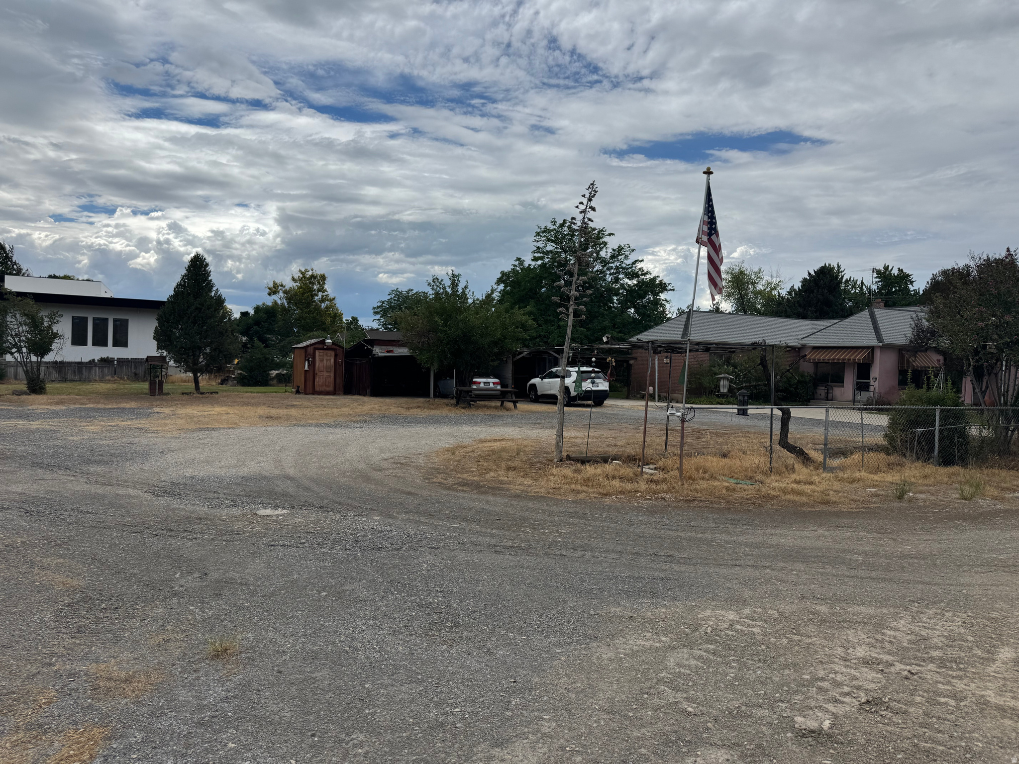 main property photo 44