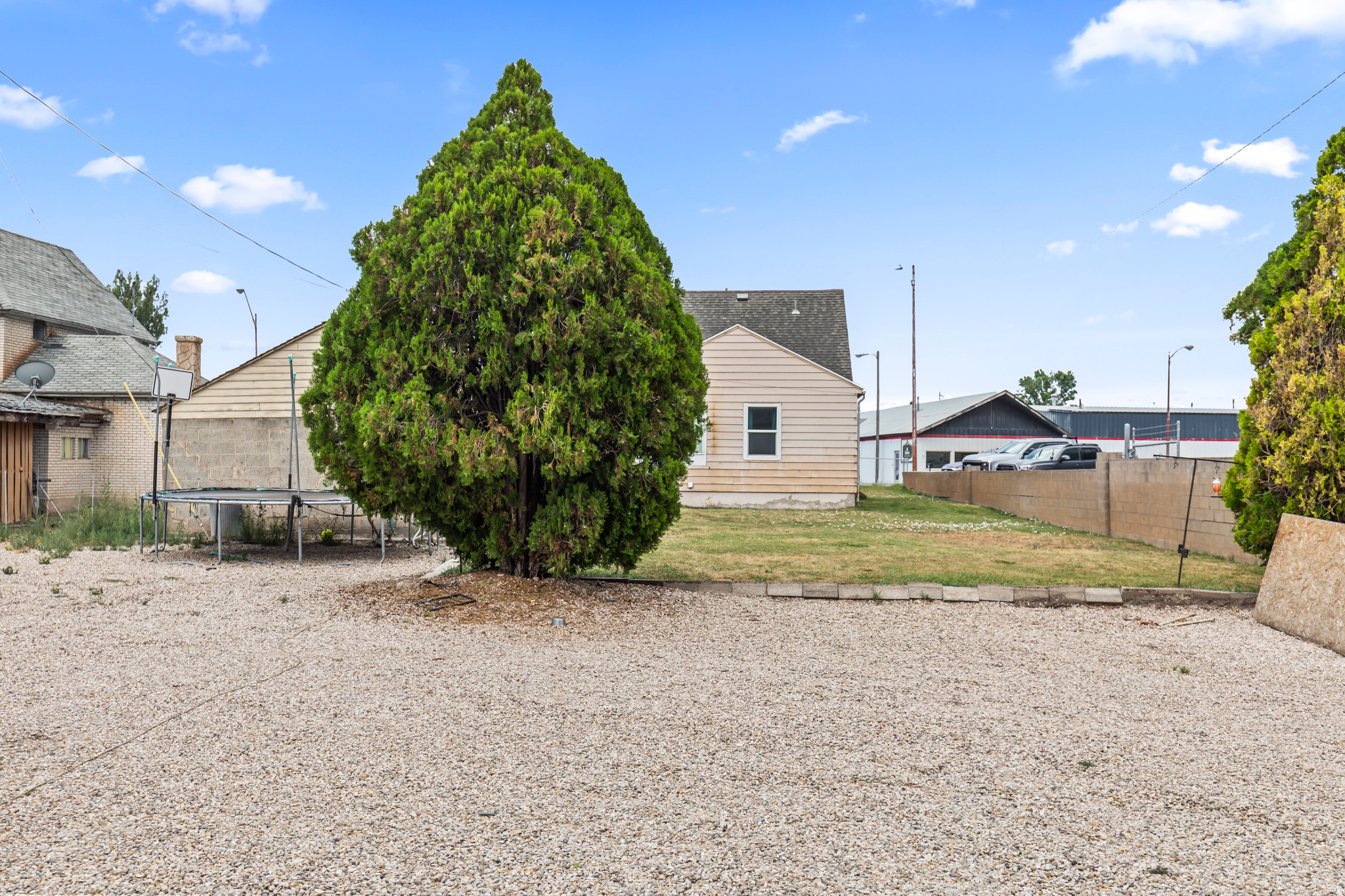 main property photo 29