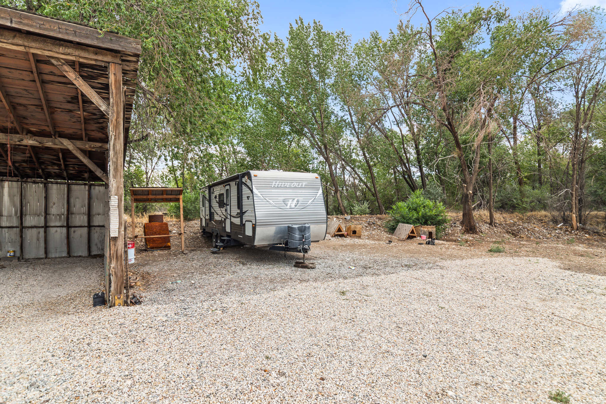 main property photo 34
