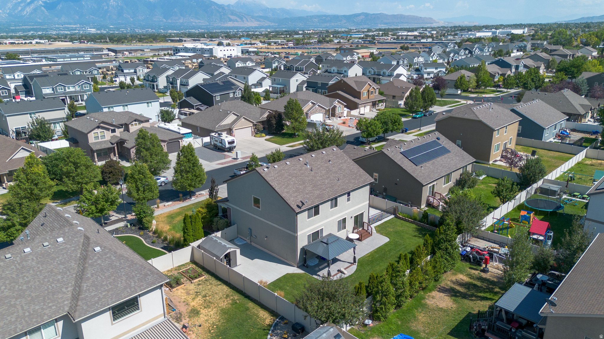 main property photo 47