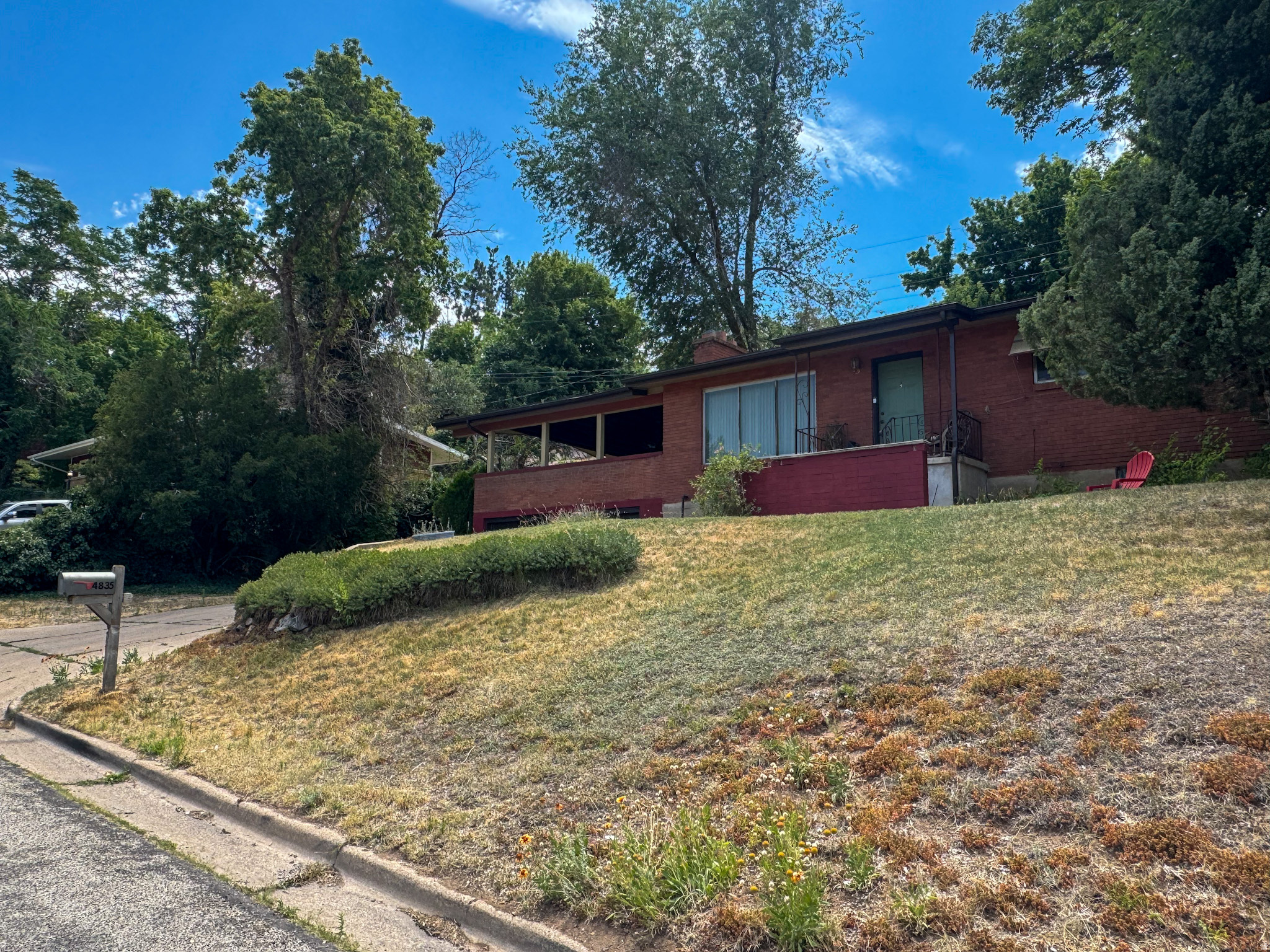 main property photo 2