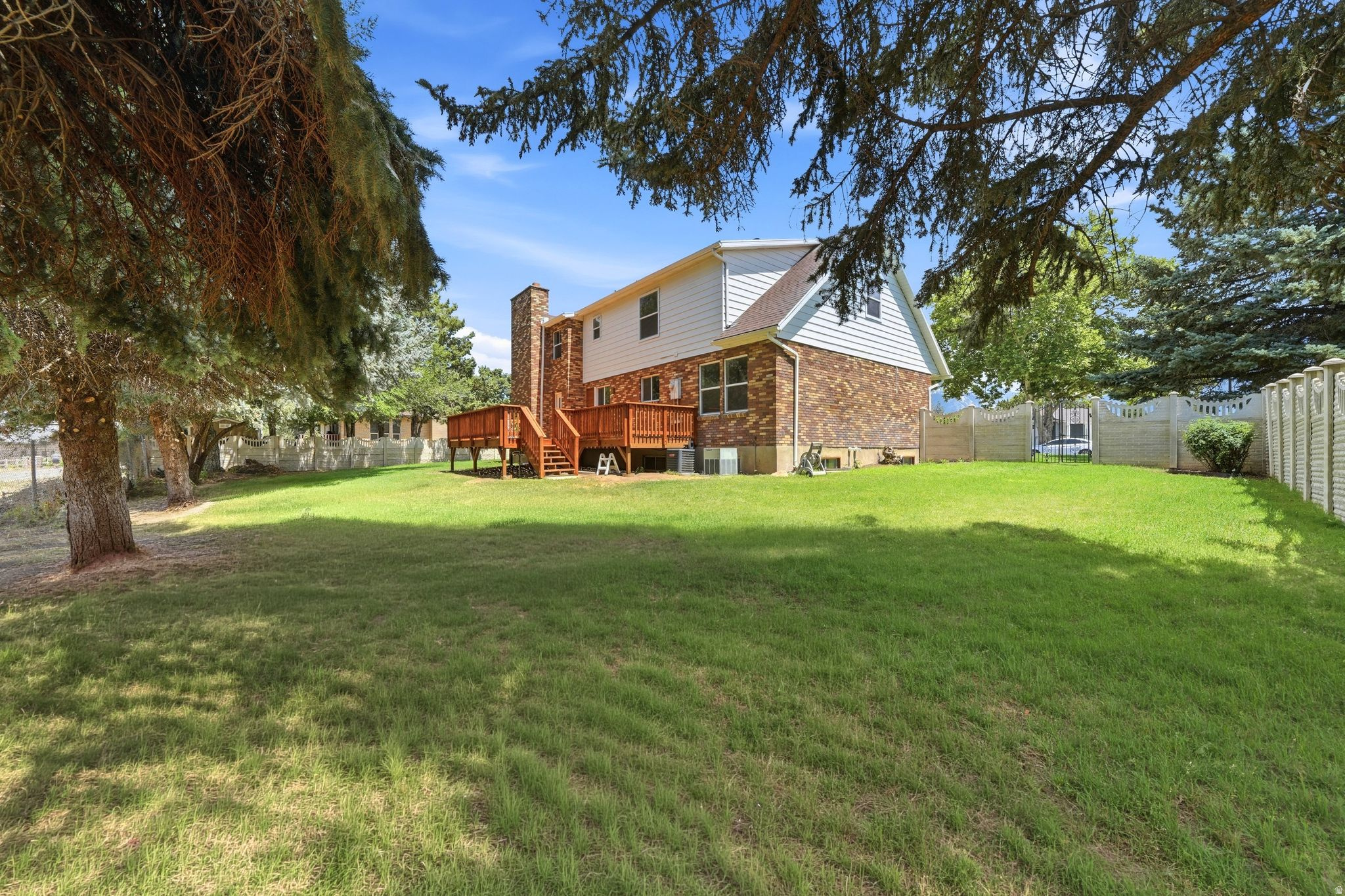 main property photo 45