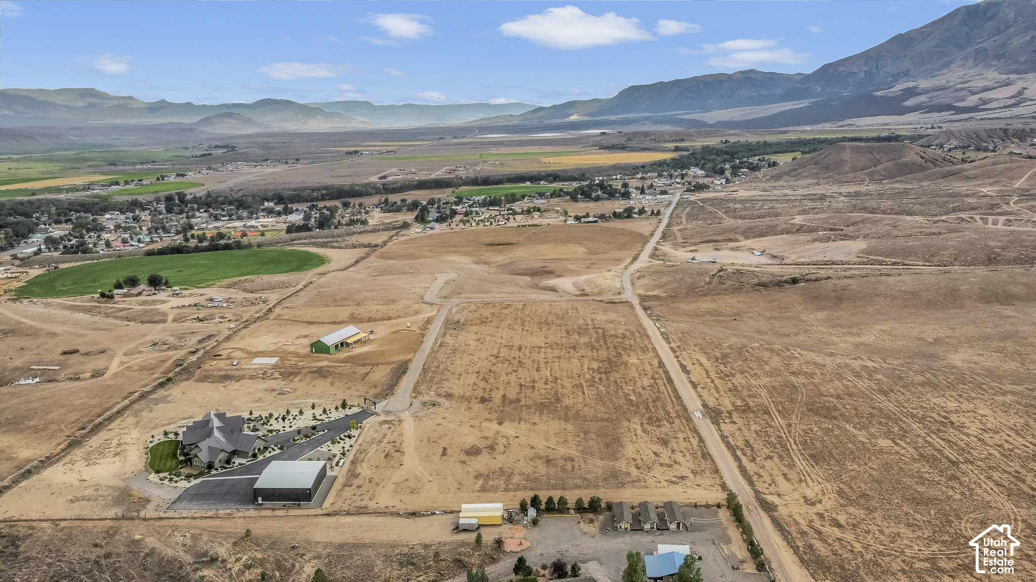 main property photo 7