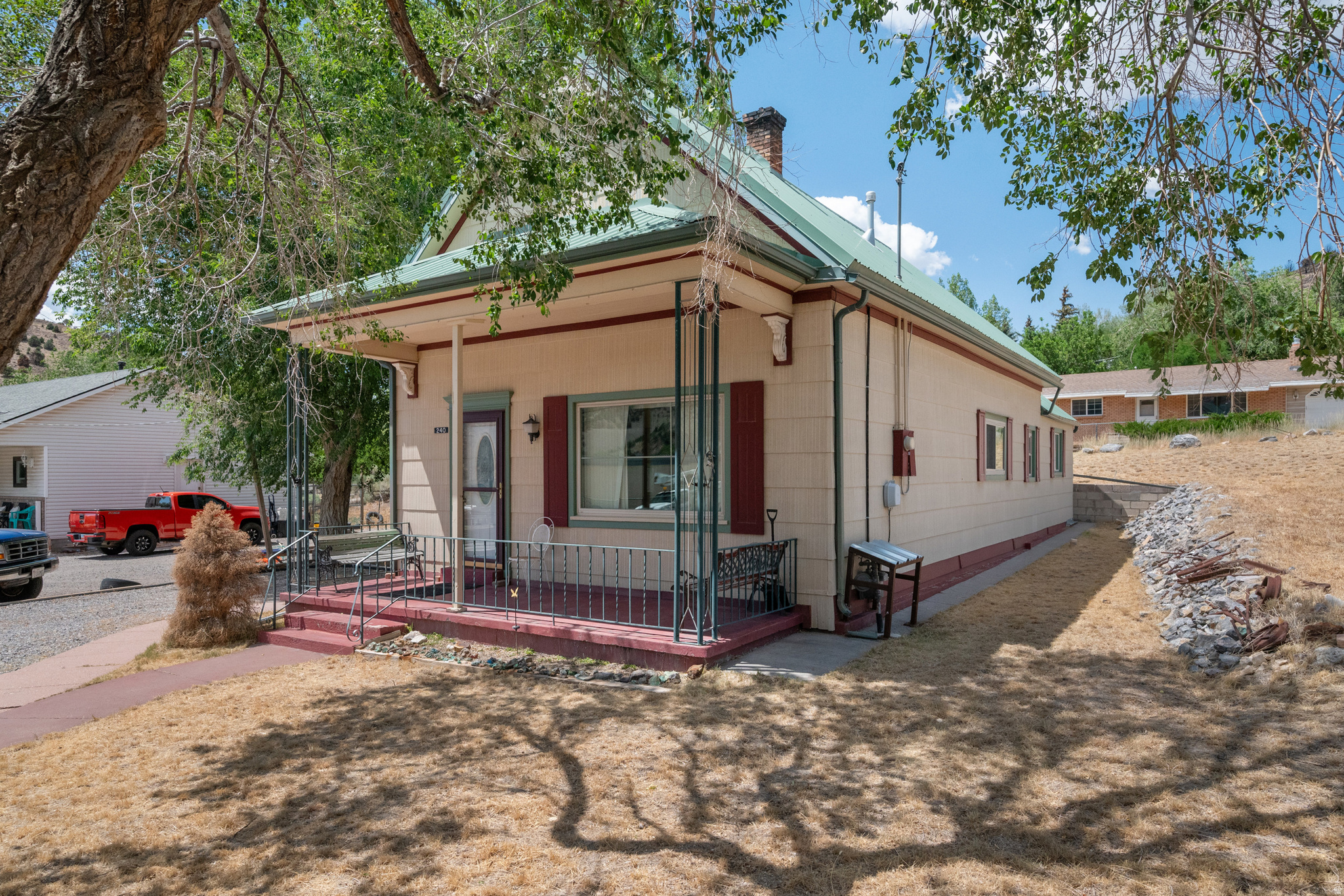 main property photo 3