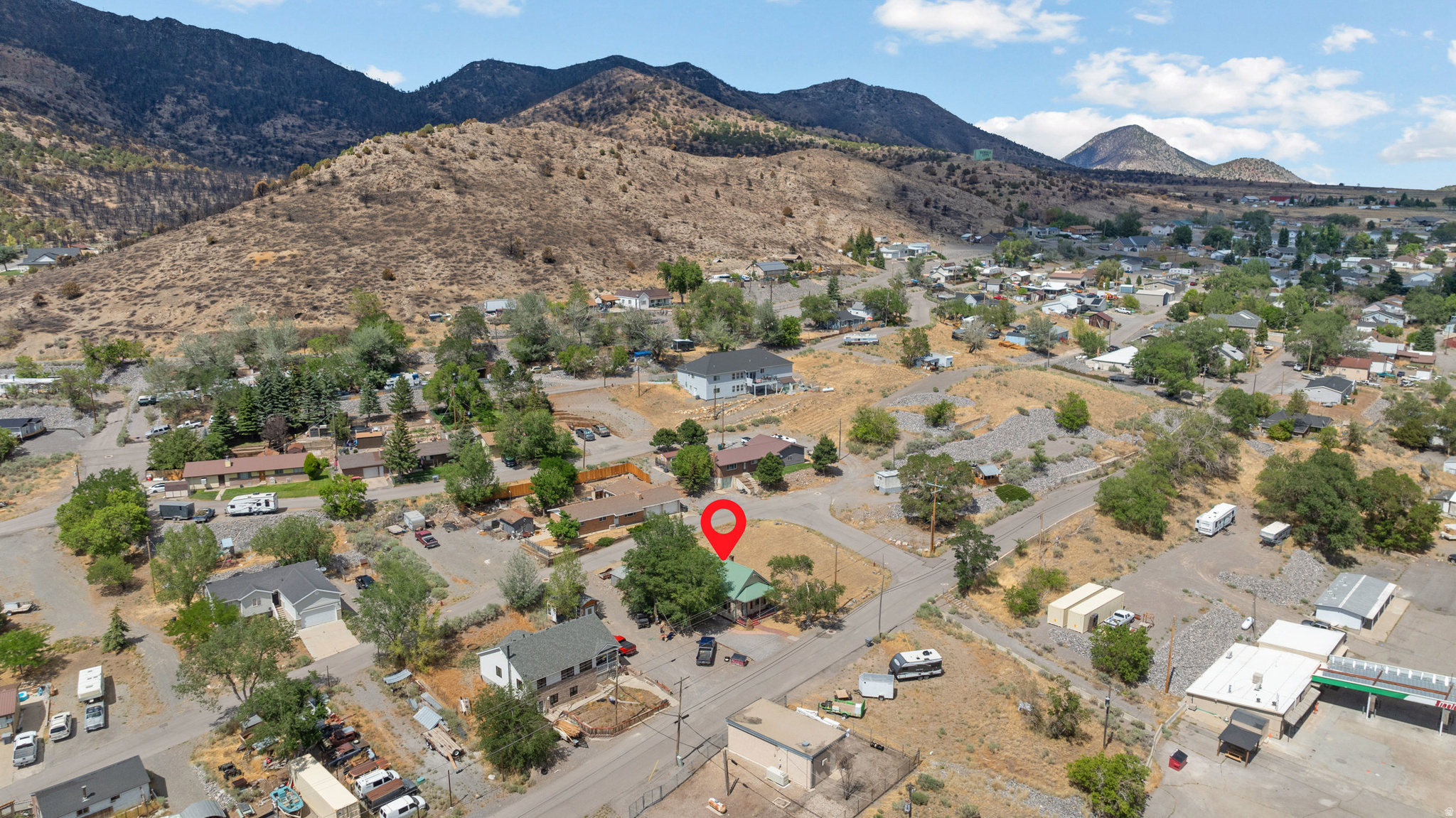main property photo 39