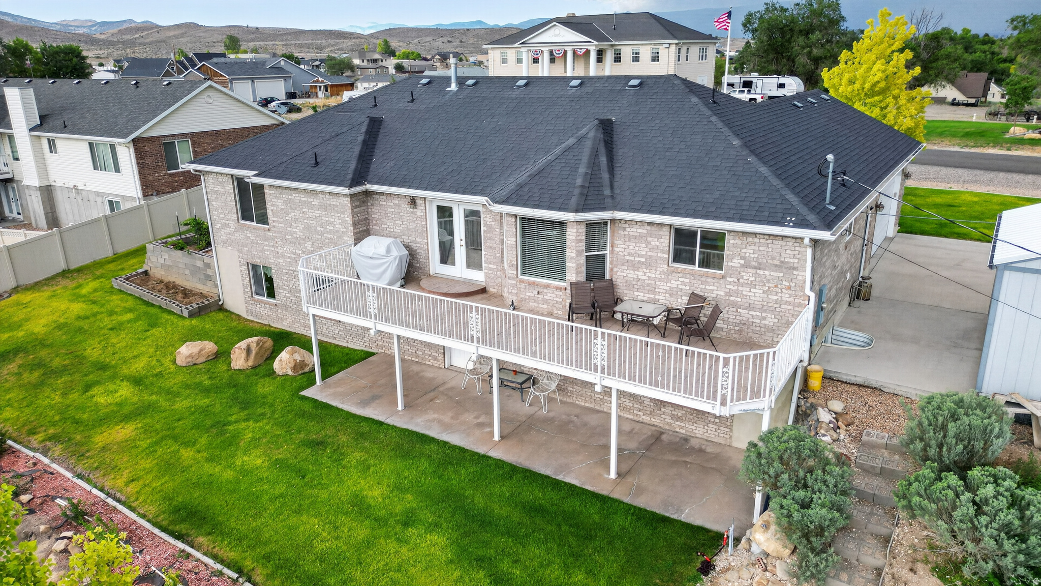 main property photo 49