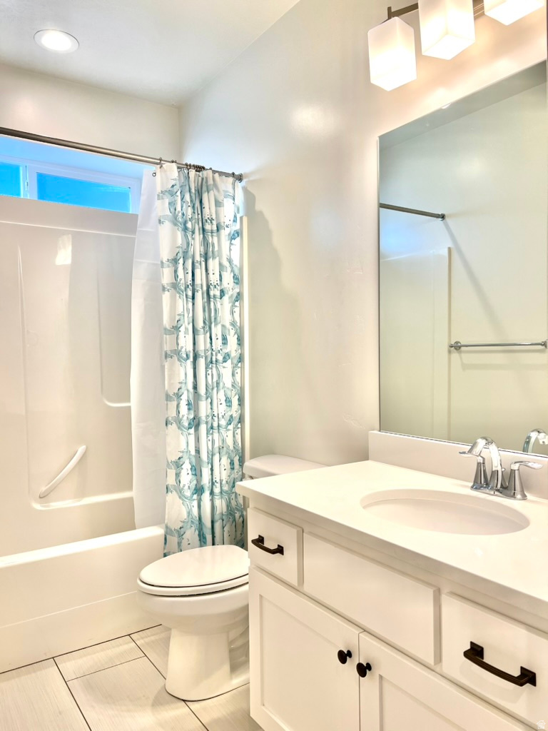 main property photo 74