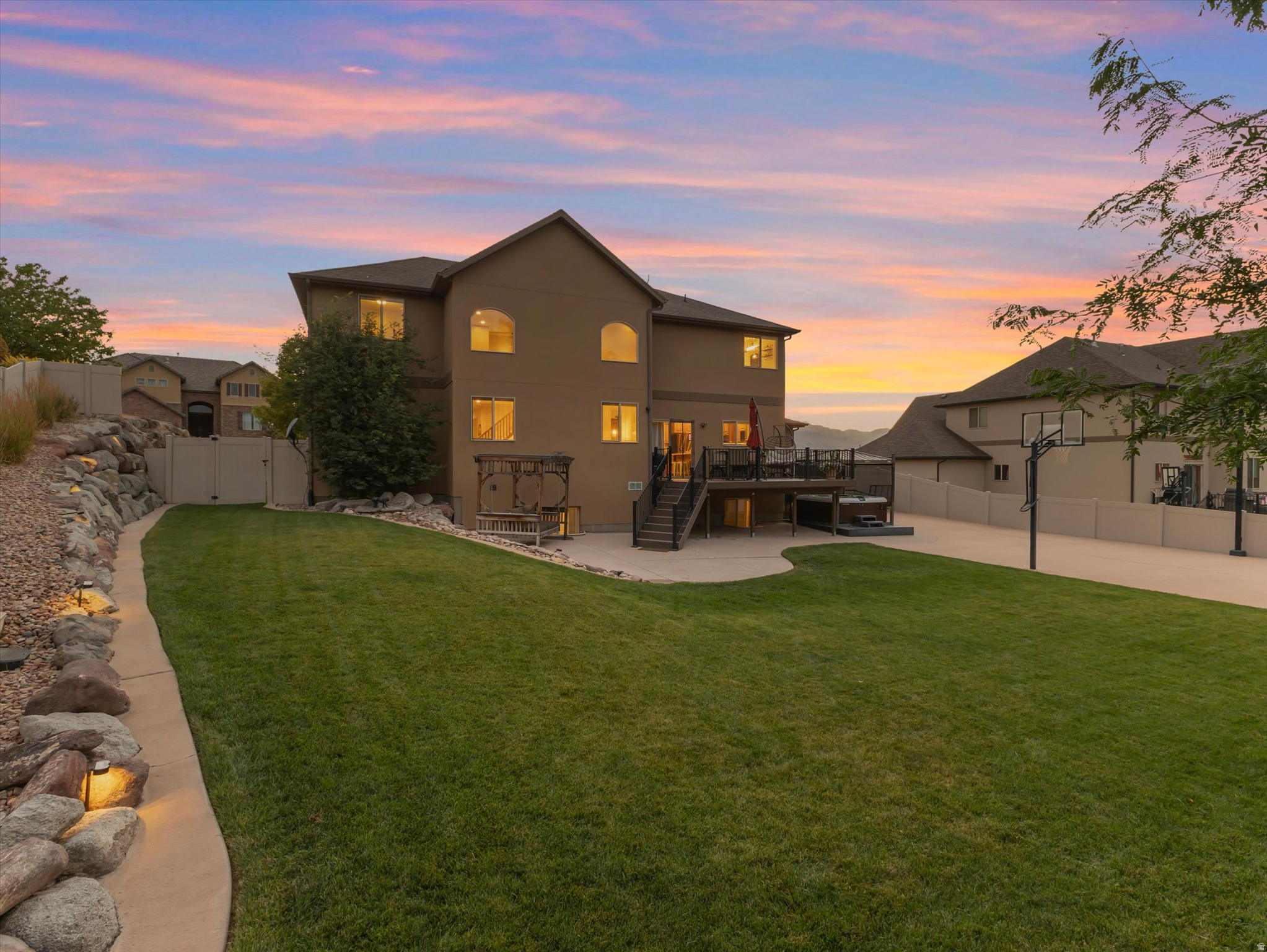 main property photo 6
