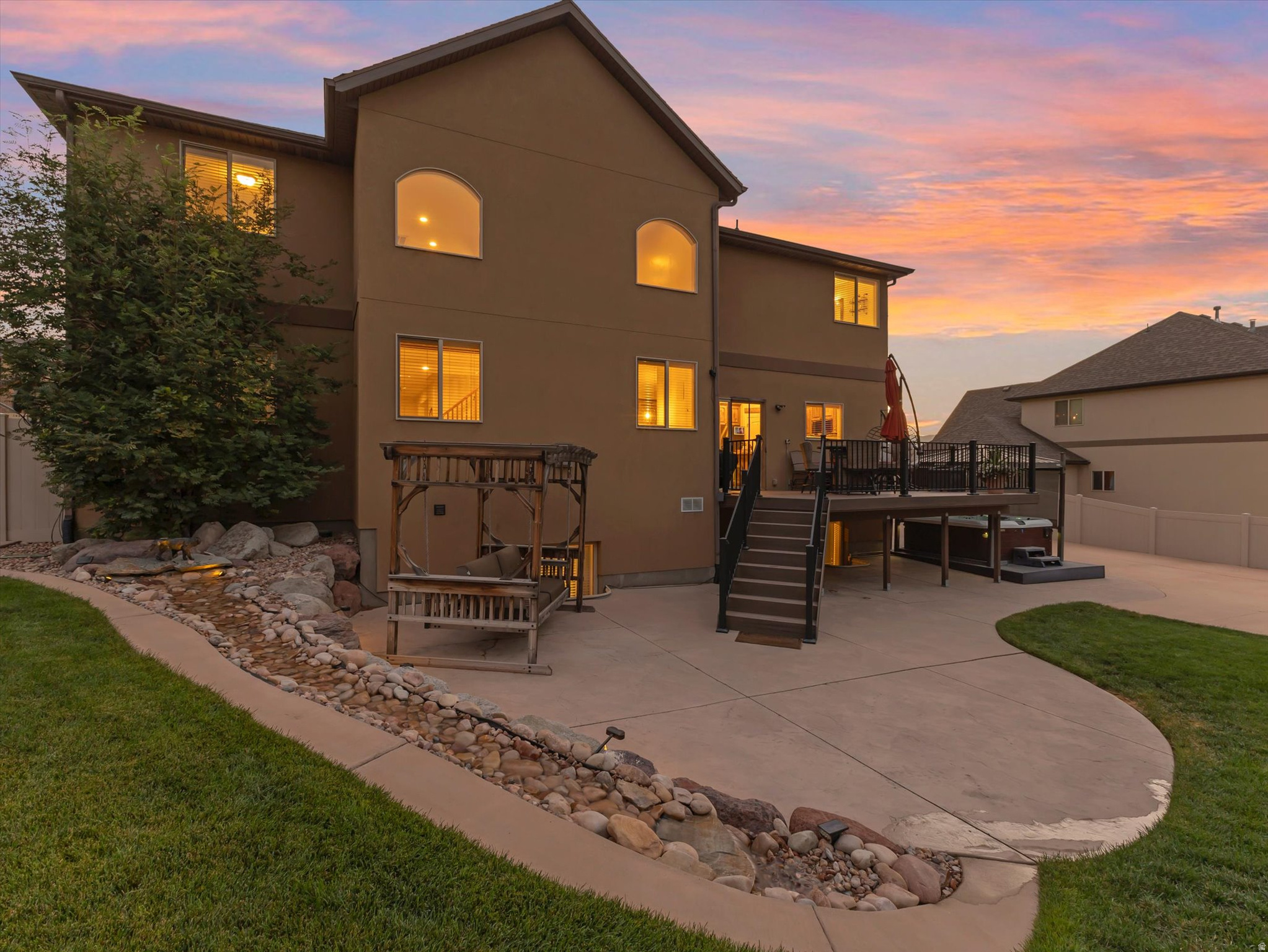 main property photo 7