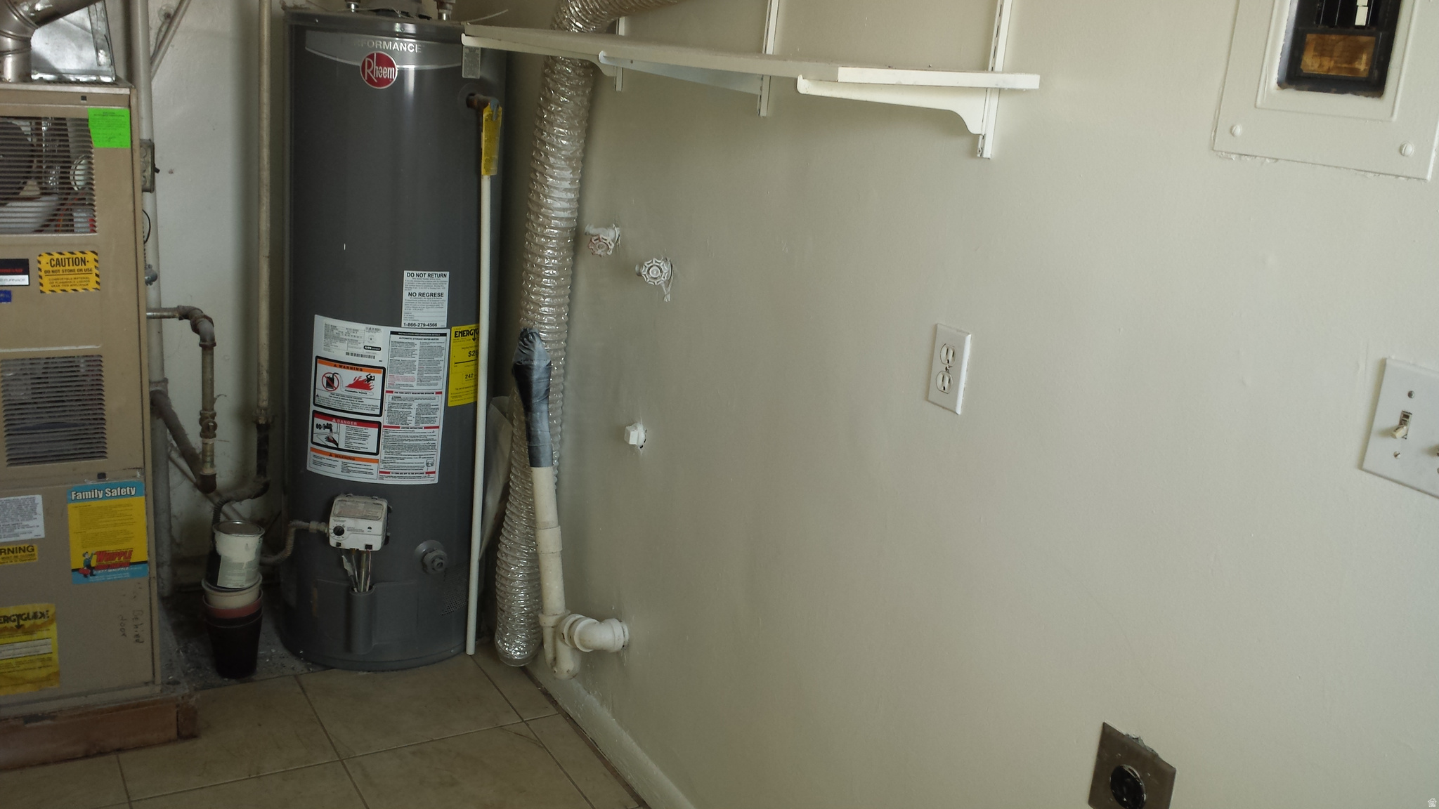 main property photo 8