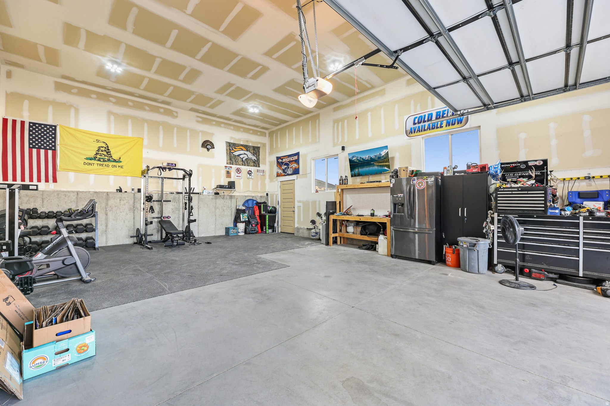 main property photo 32