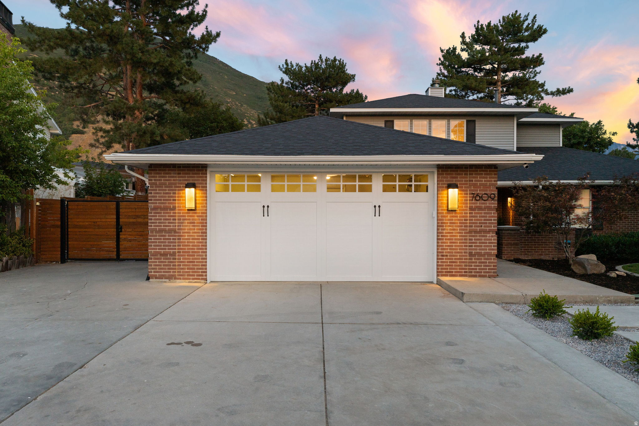 main property photo 79