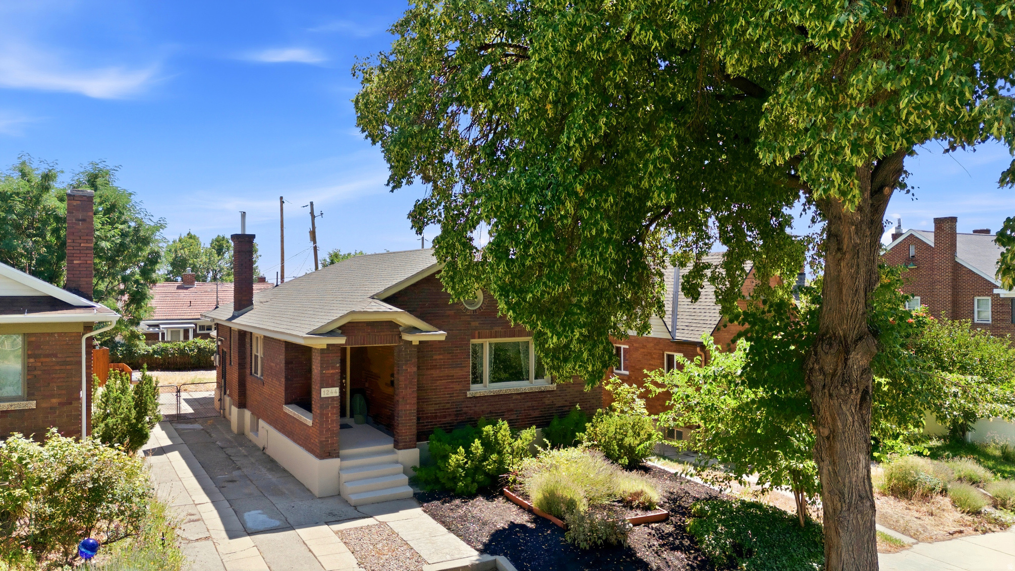 main property photo 45