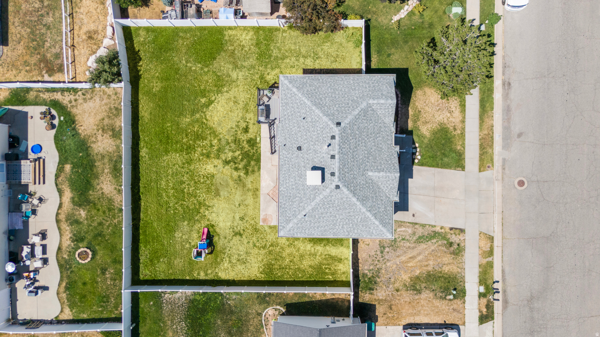 main property photo 48