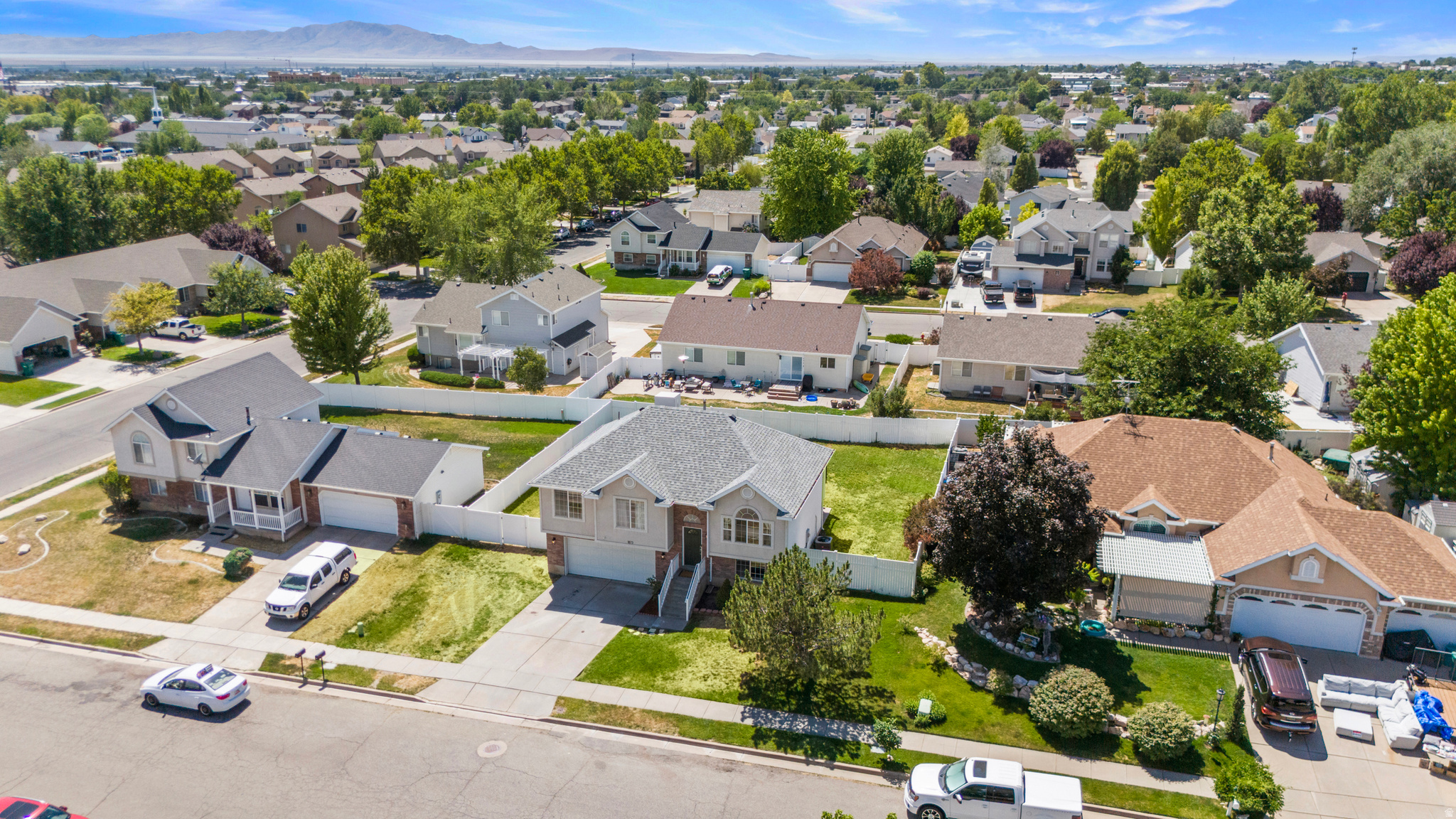 main property photo 54