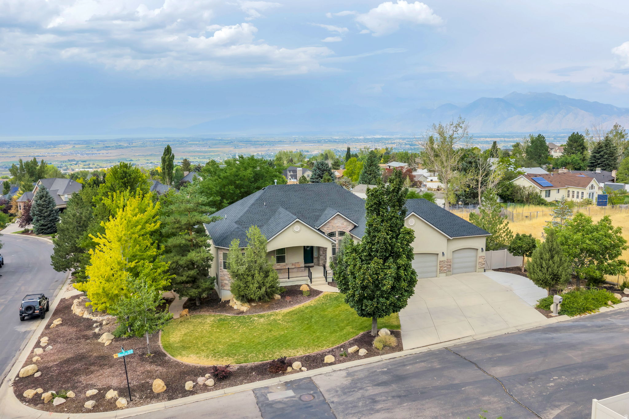 main property photo 7