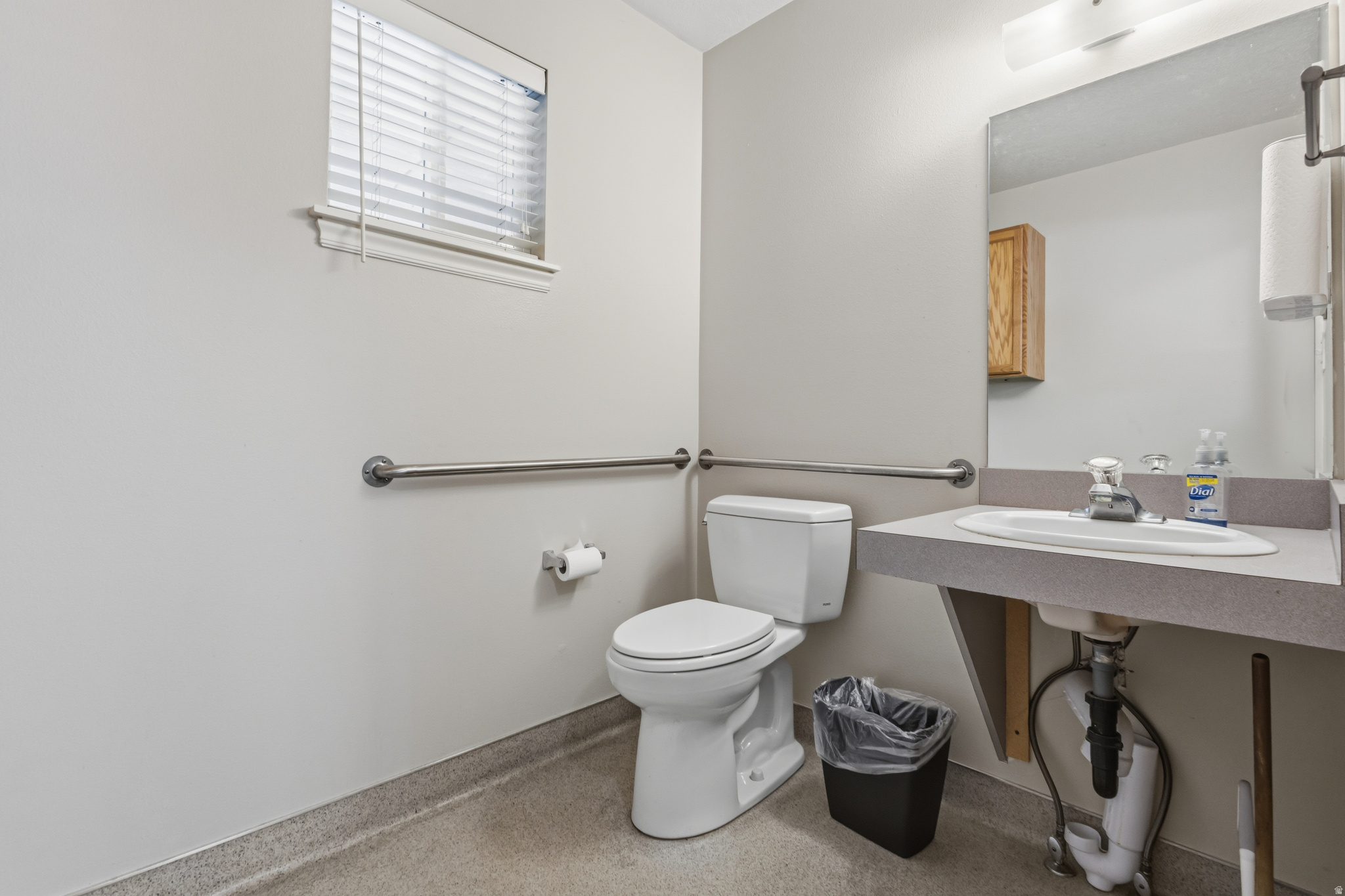 main property photo 10
