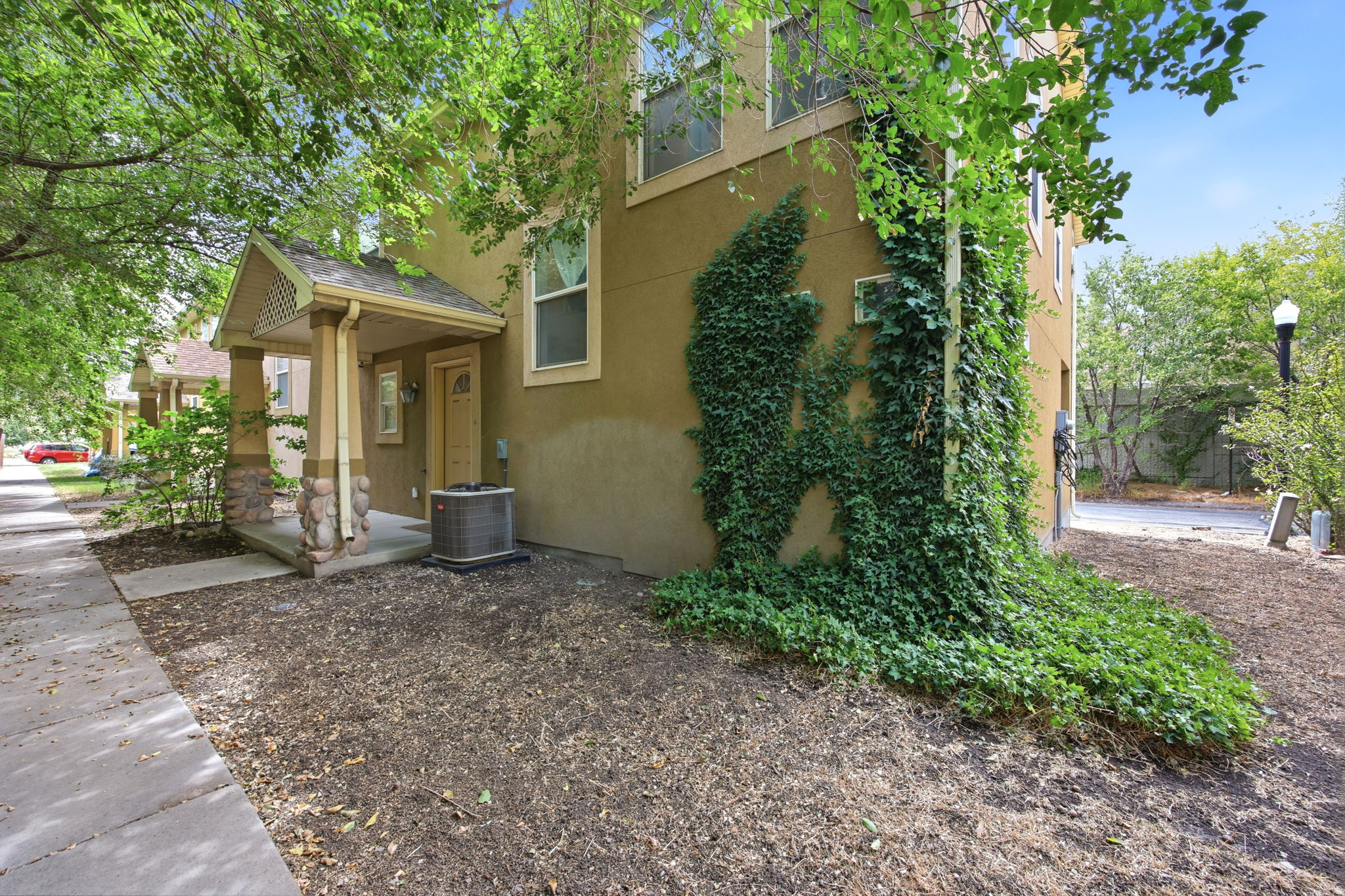 main property photo 22