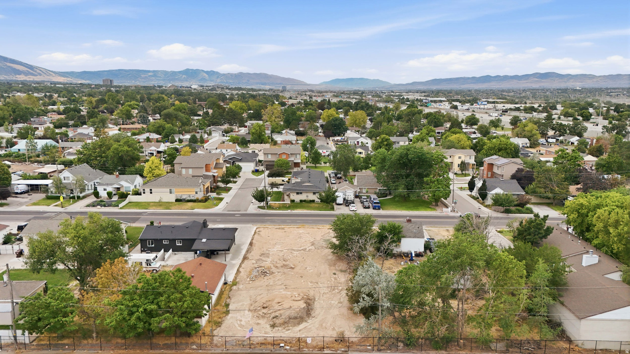main property photo 5