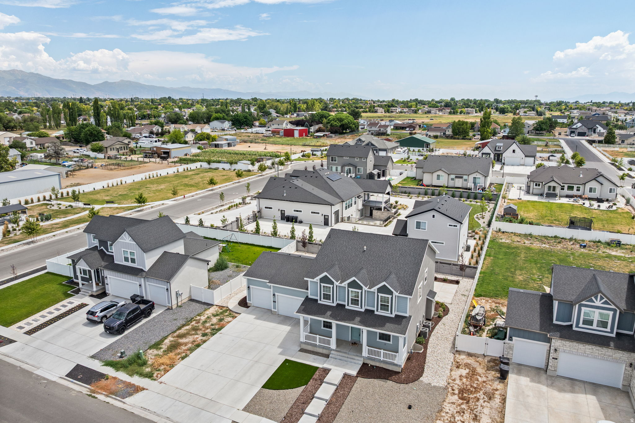 main property photo 50