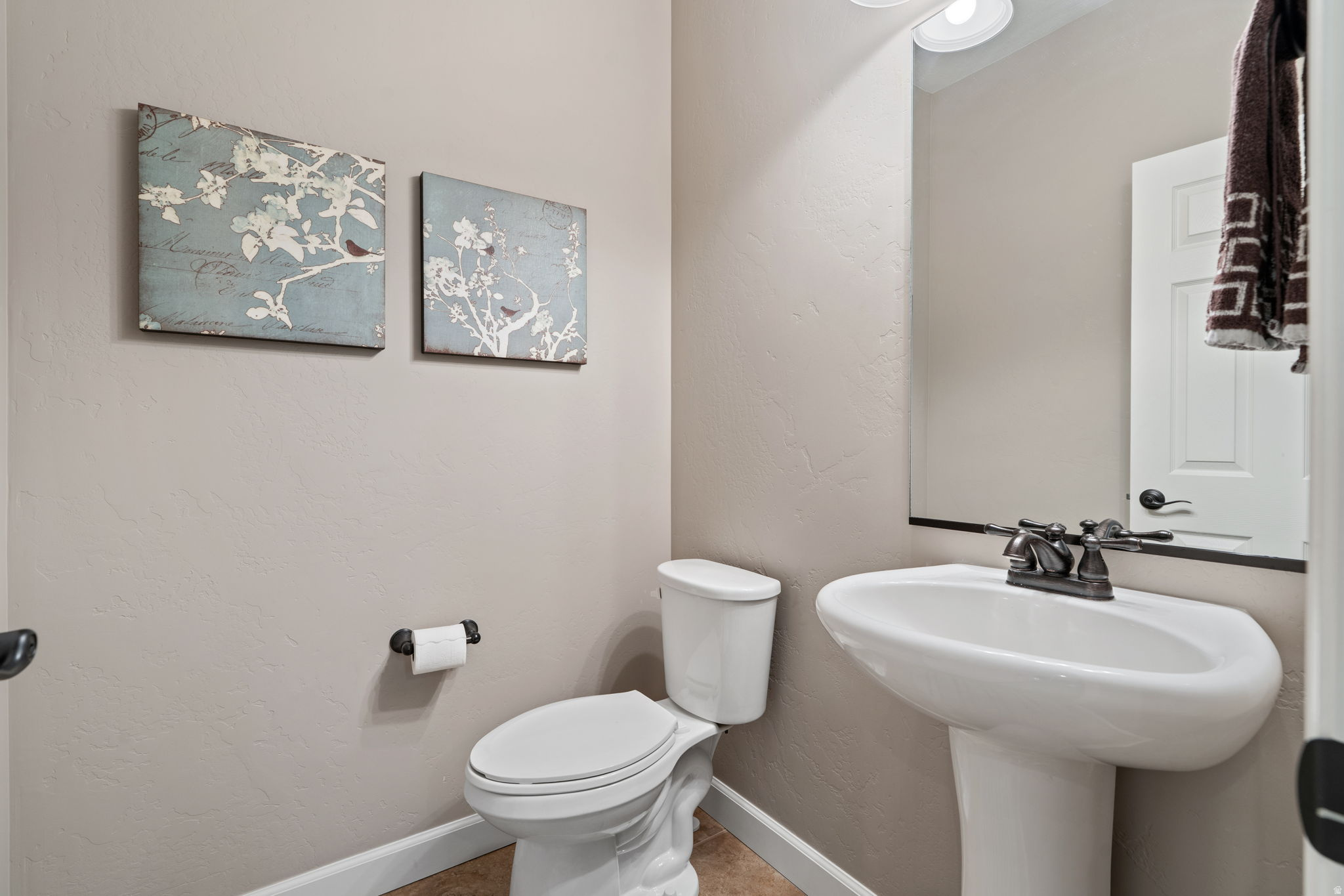main property photo 20