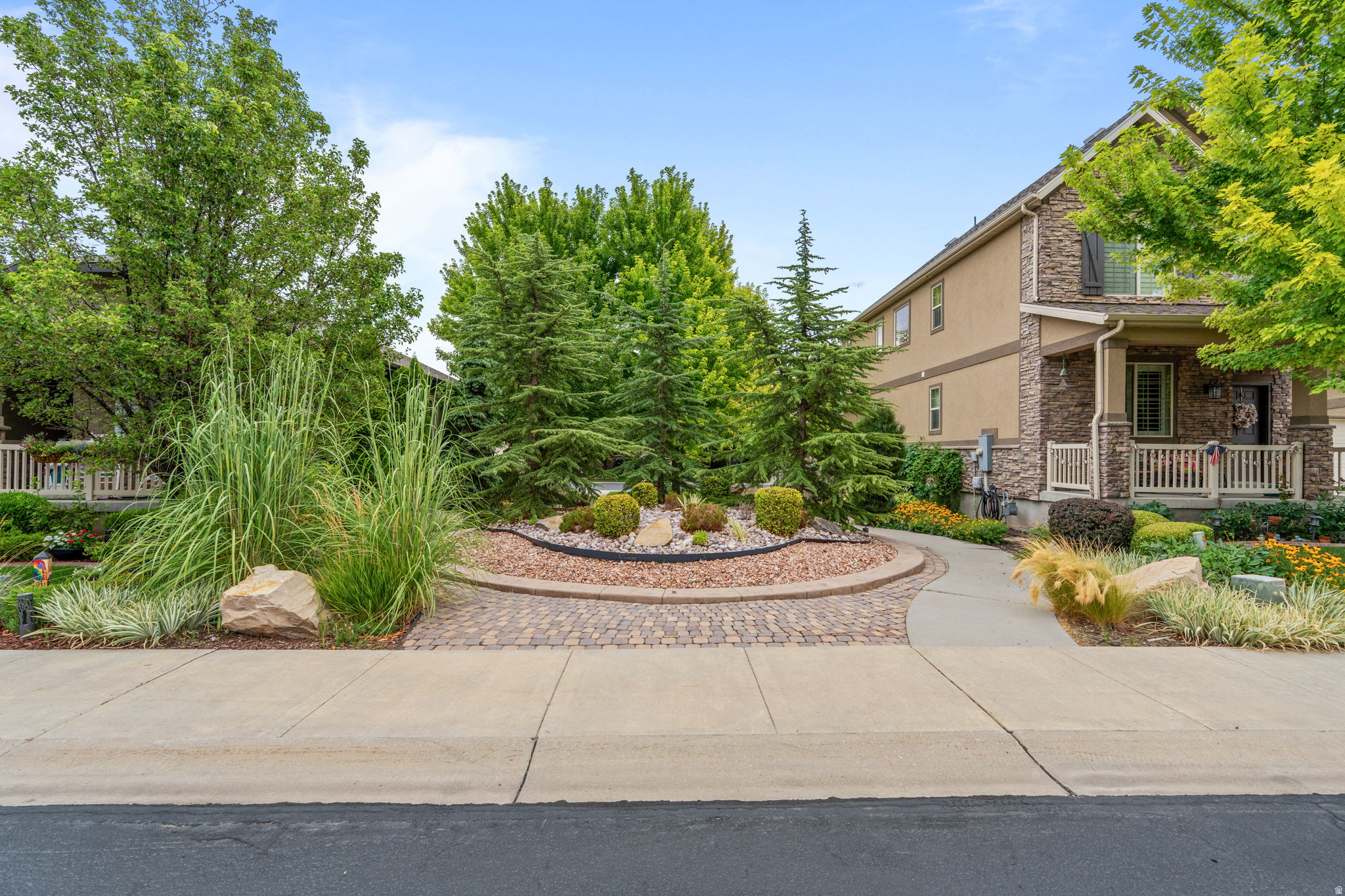 main property photo 31