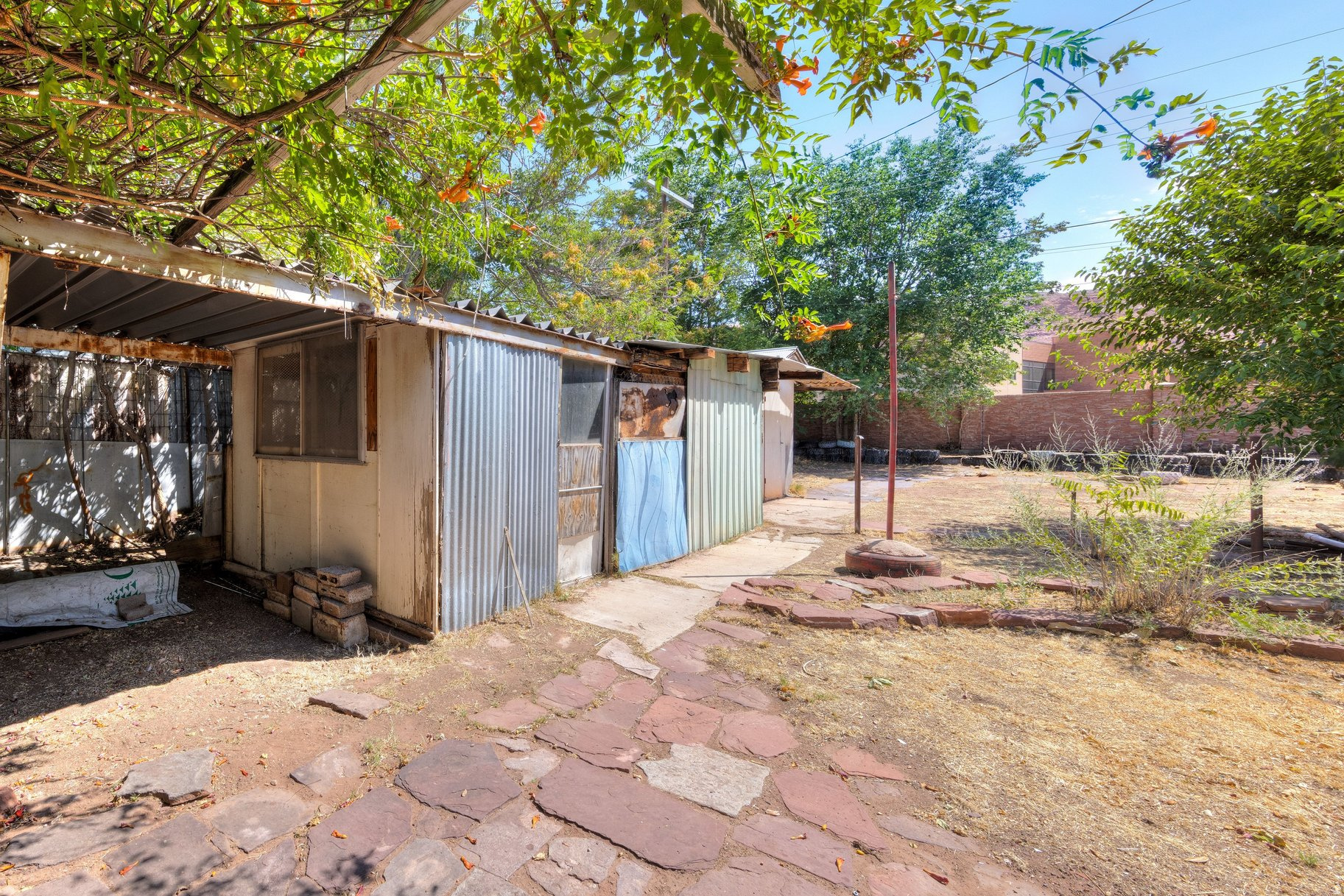 main property photo 14