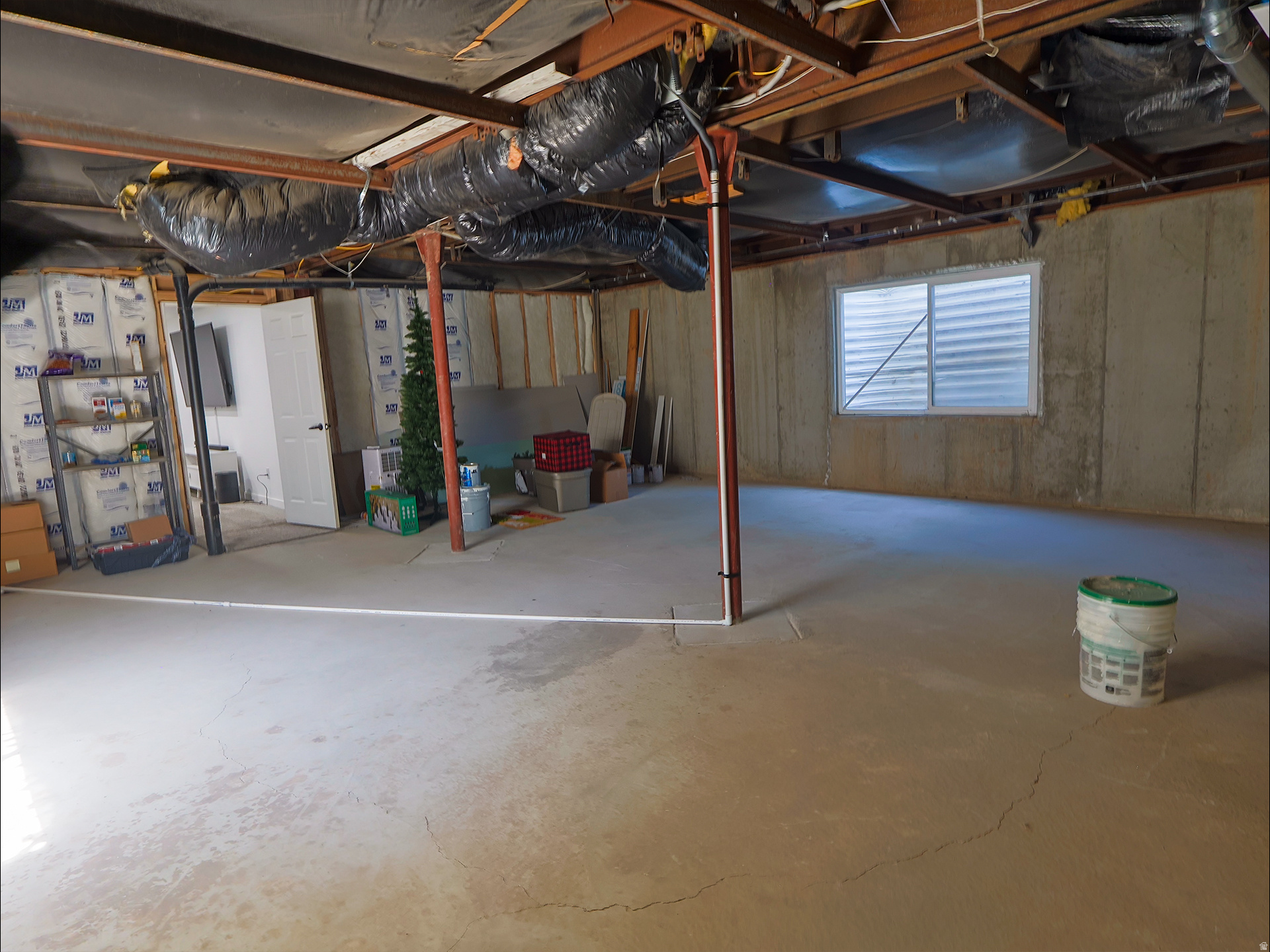 main property photo 24