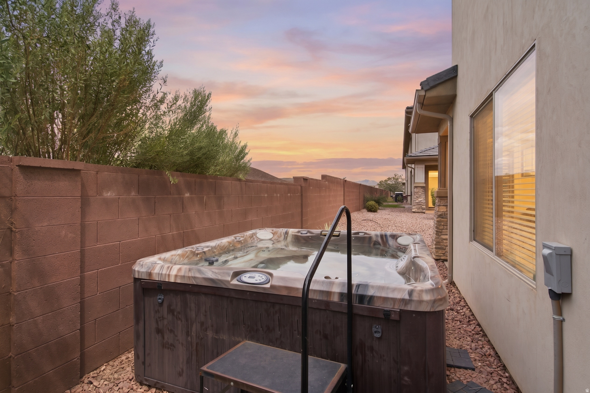 main property photo 45