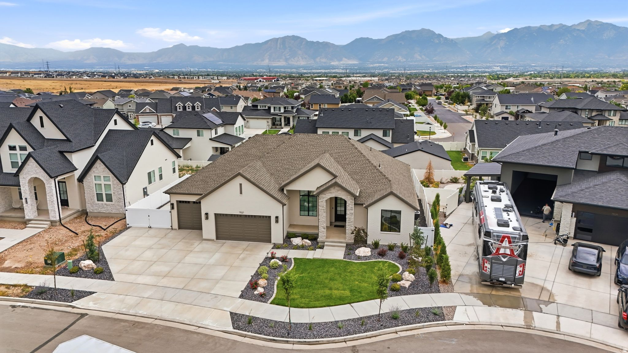 main property photo 57