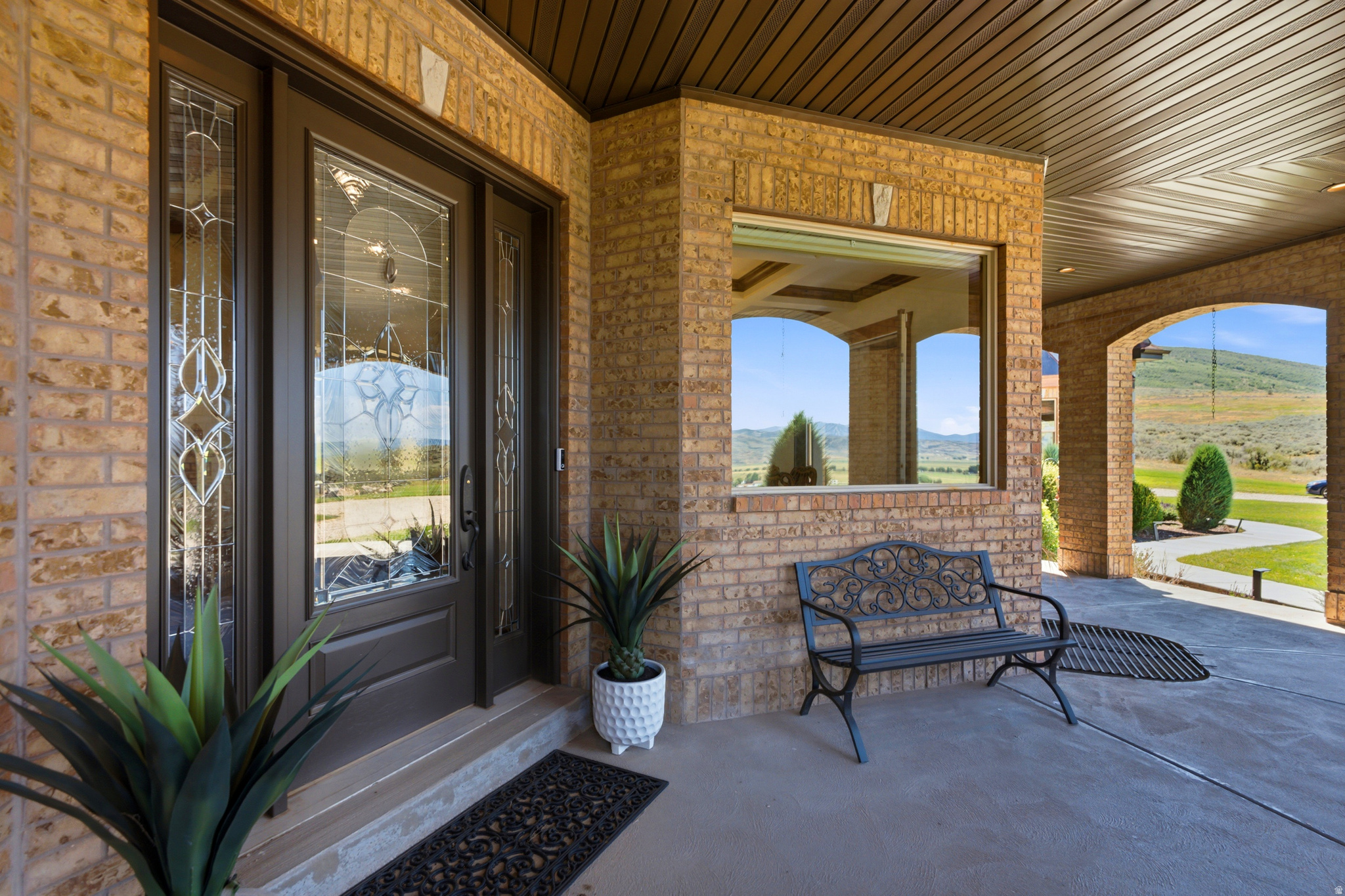 main property photo 13