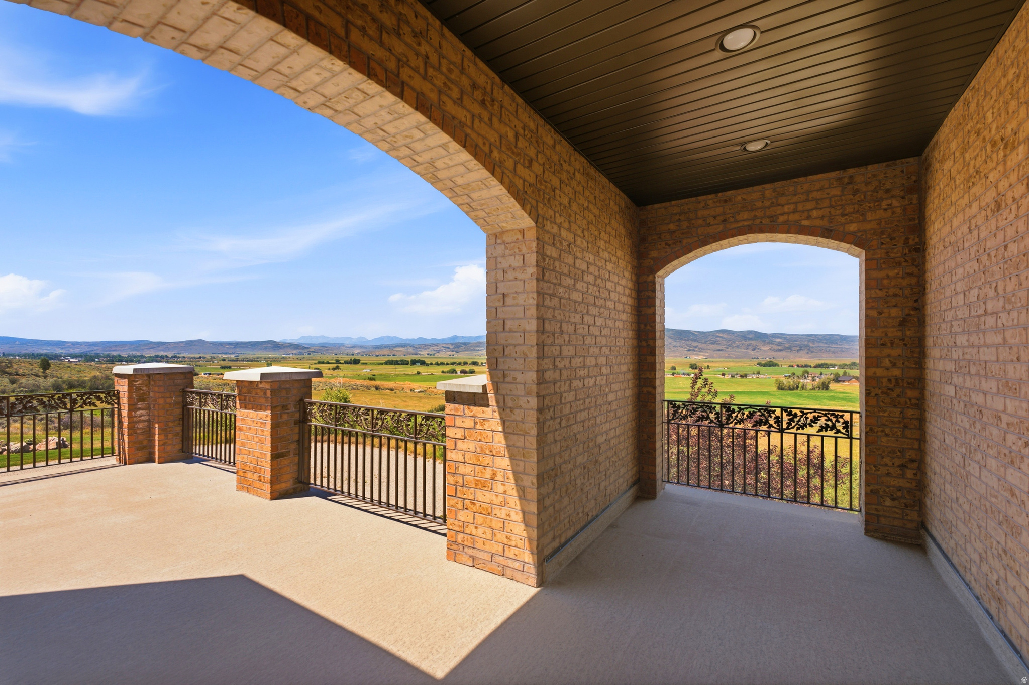 main property photo 39