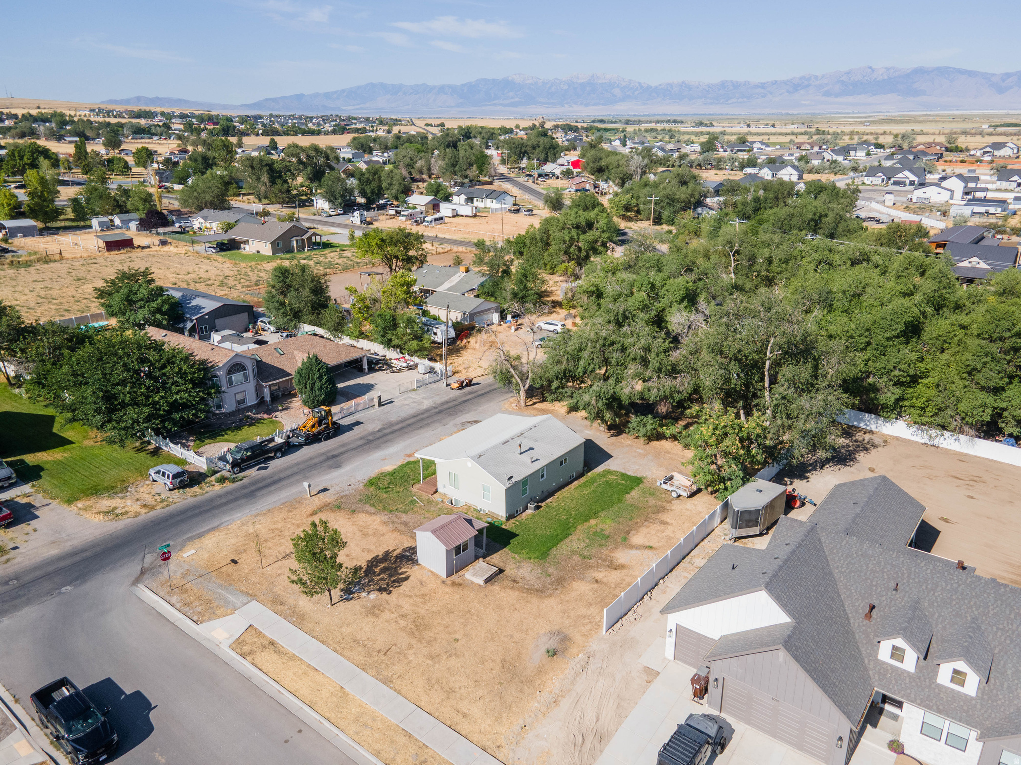 main property photo 36
