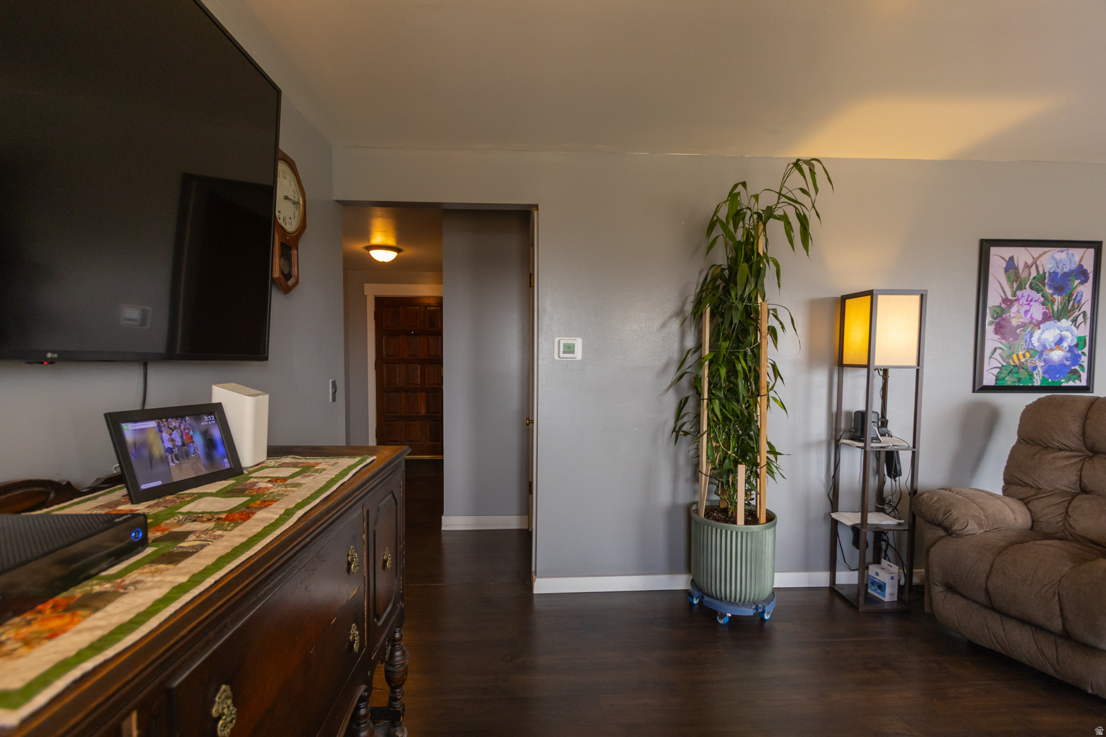 main property photo 12