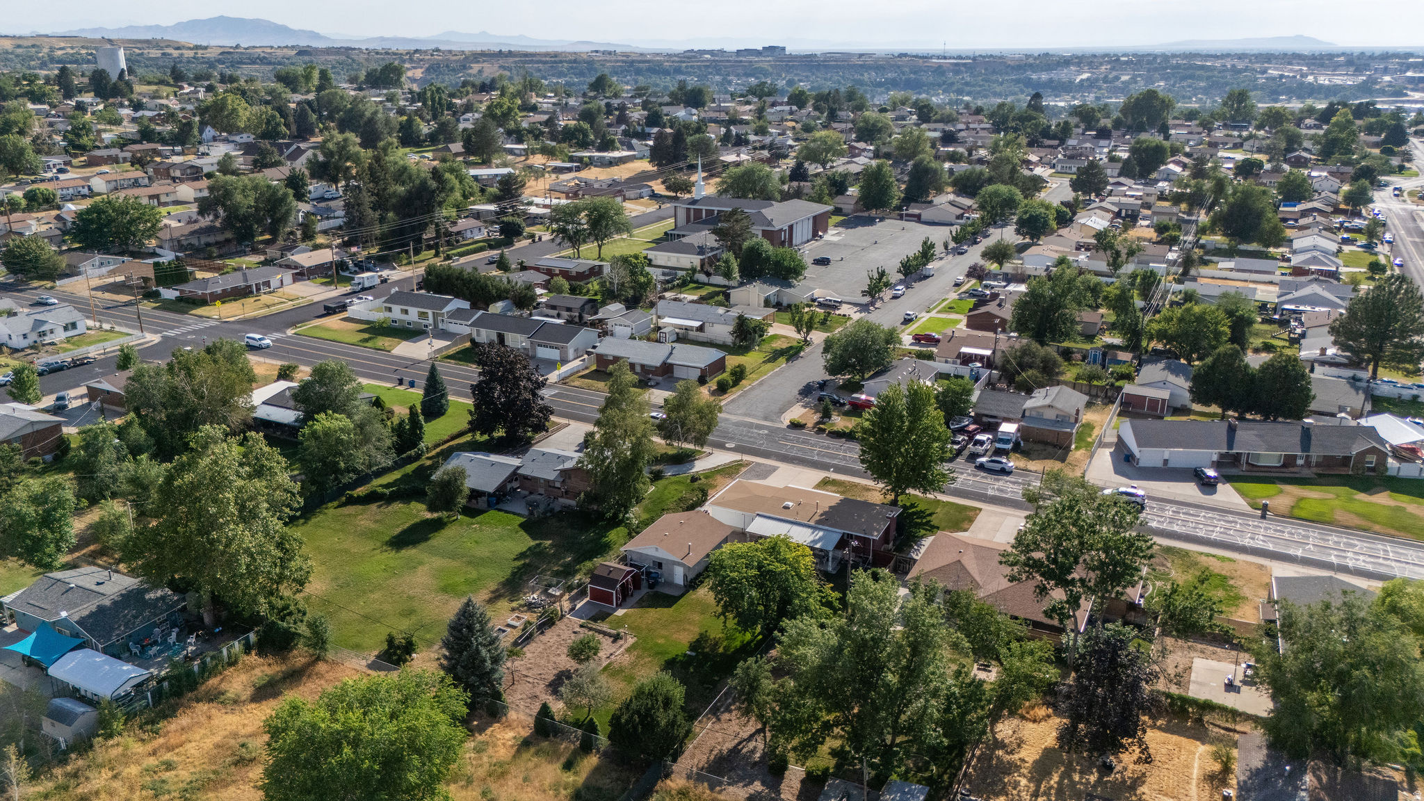 main property photo 33