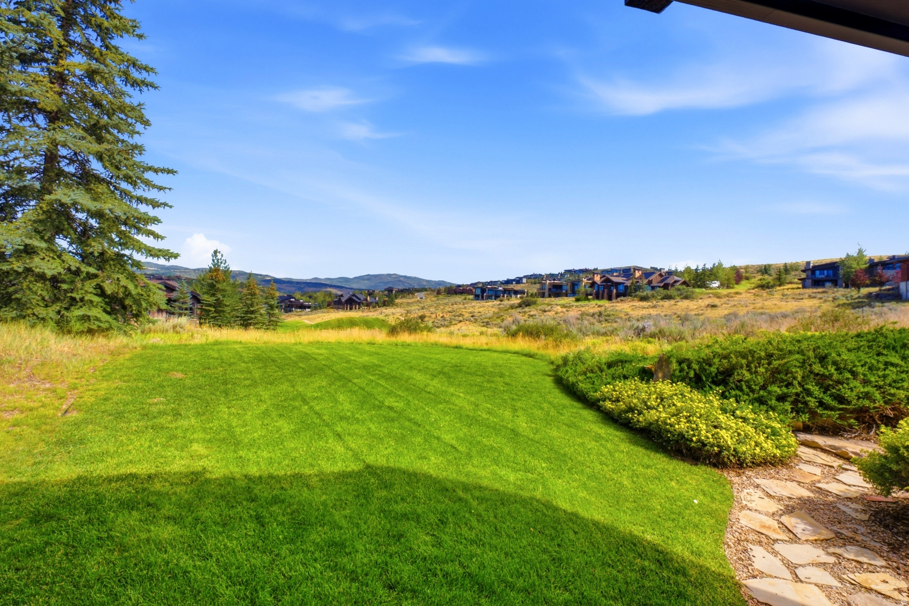 main property photo 59