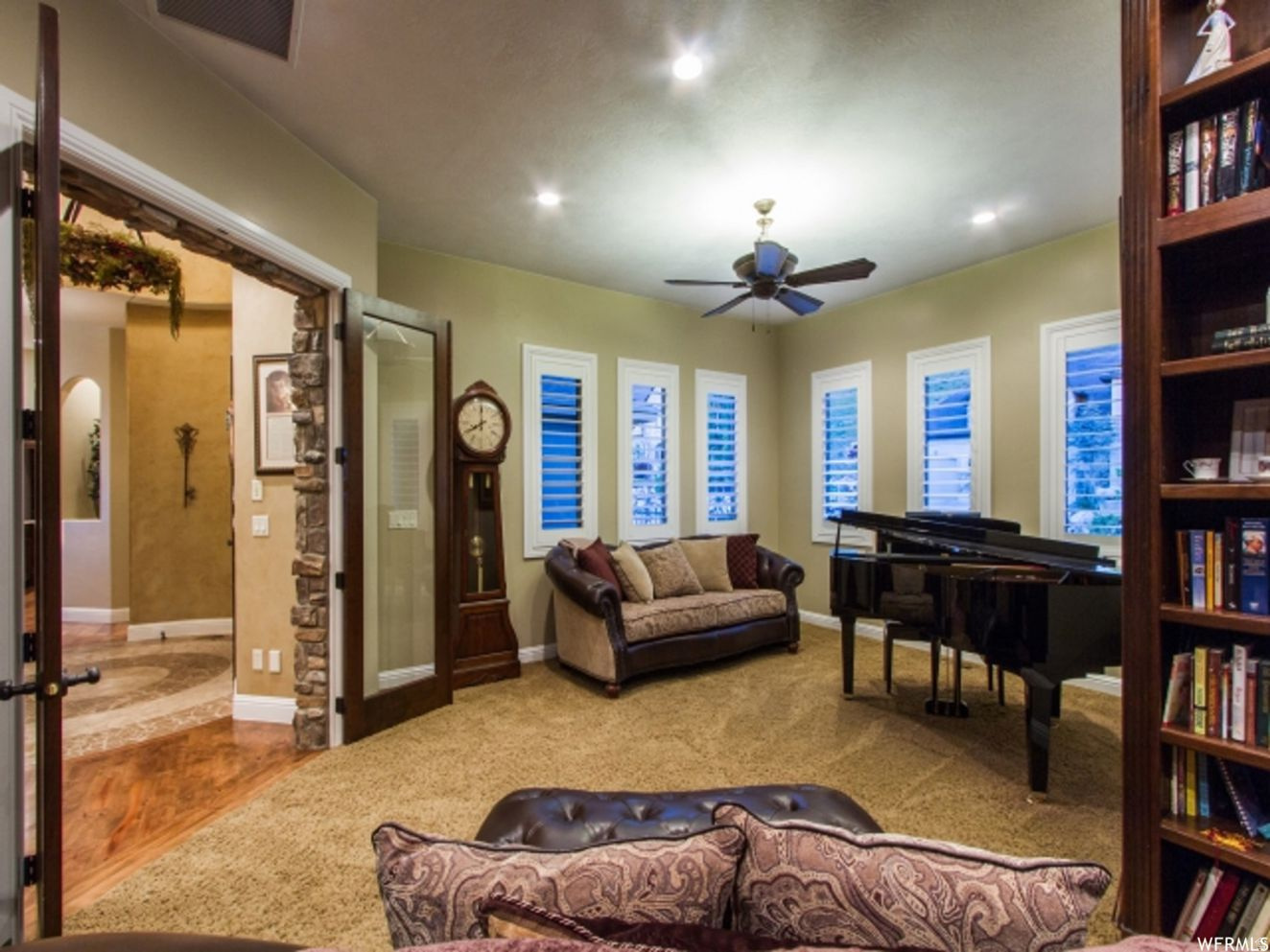 main property photo 31