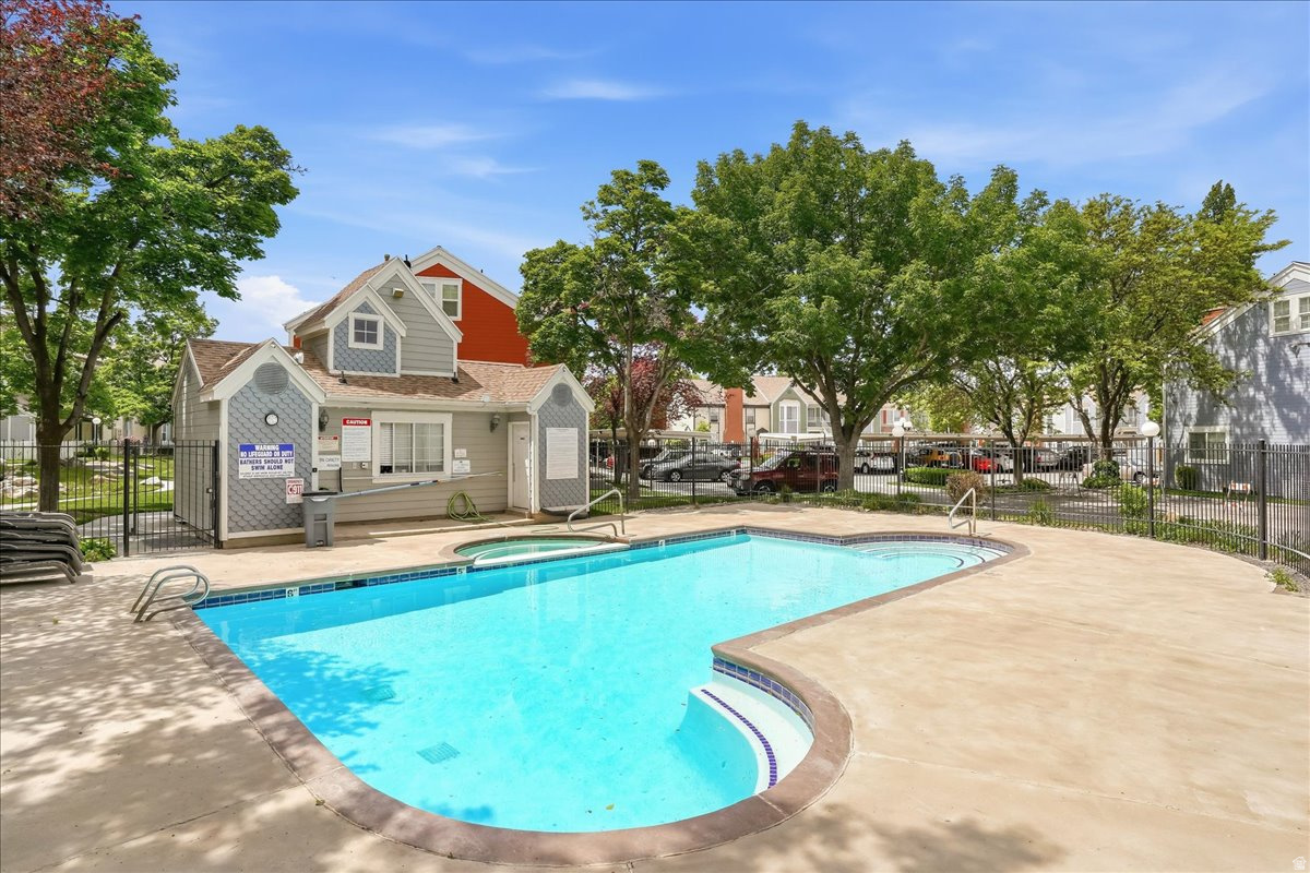 main property photo 21