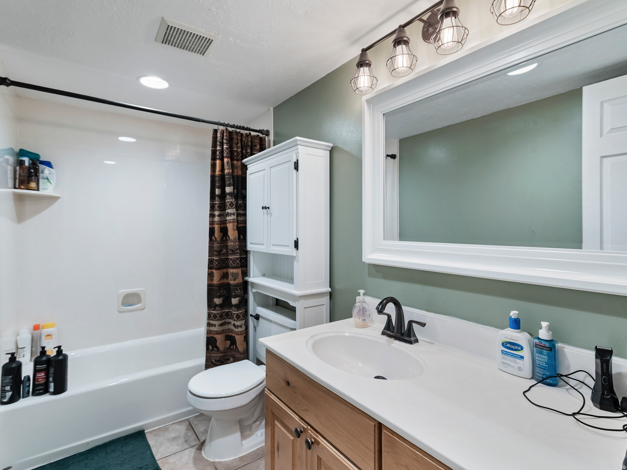 main property photo 16