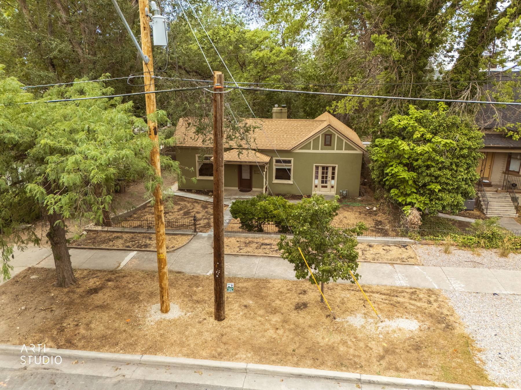 main property photo 33