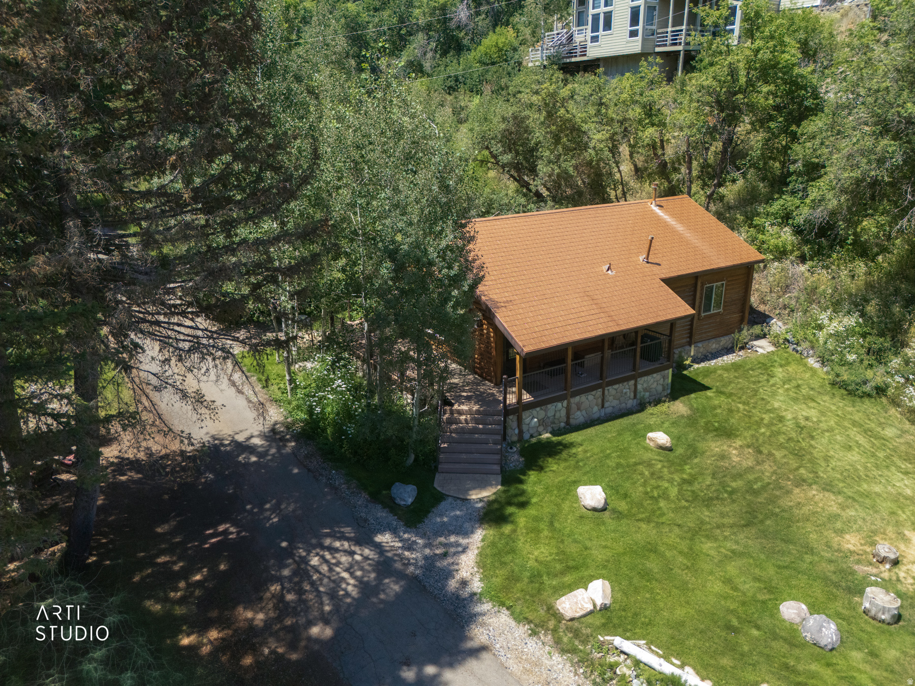 main property photo 31