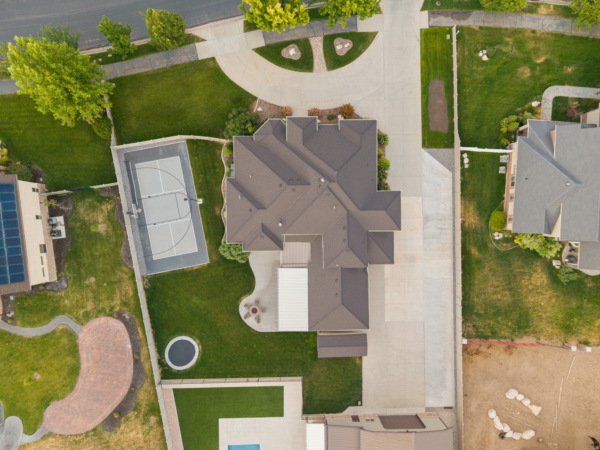 main property photo 49