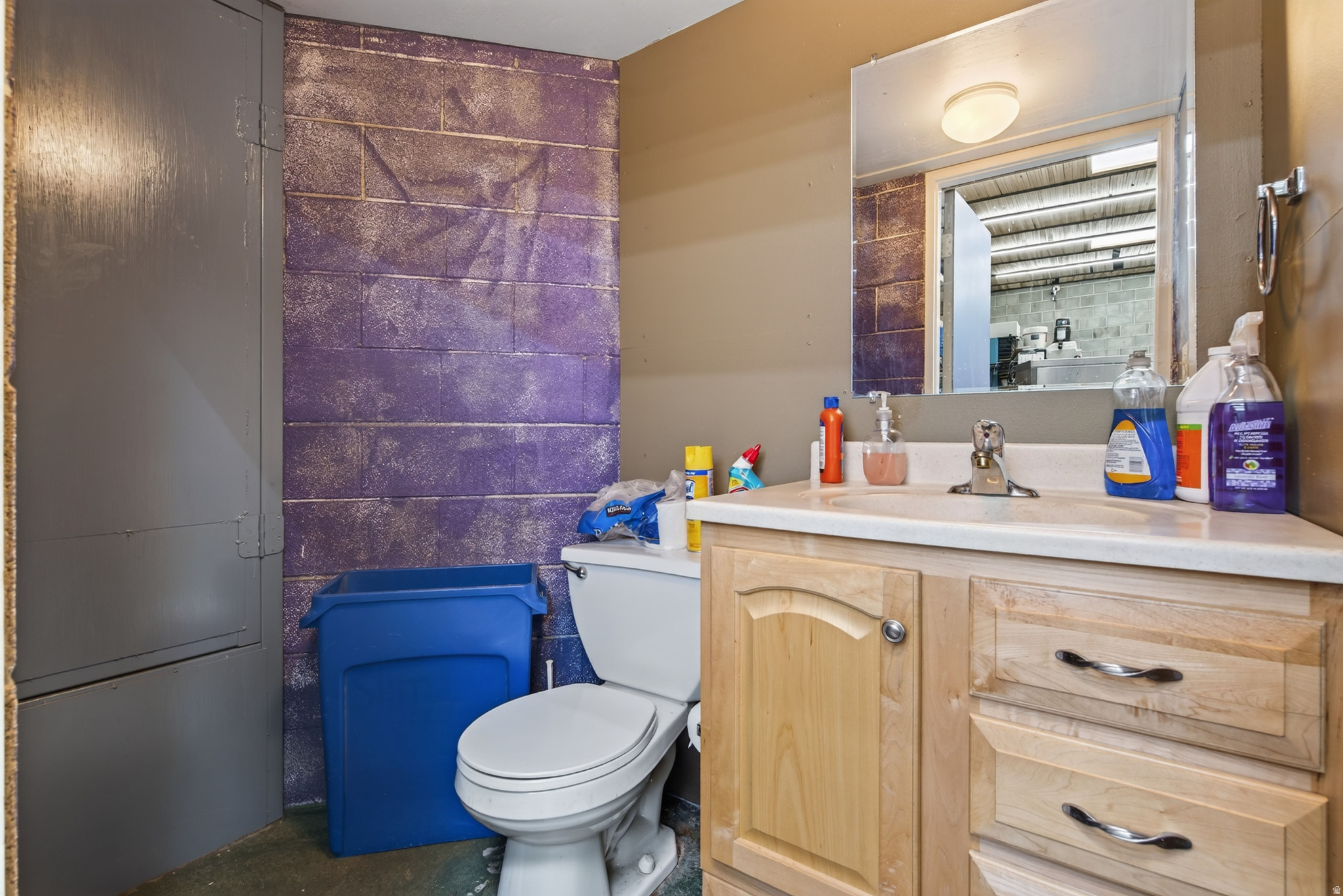 main property photo 34