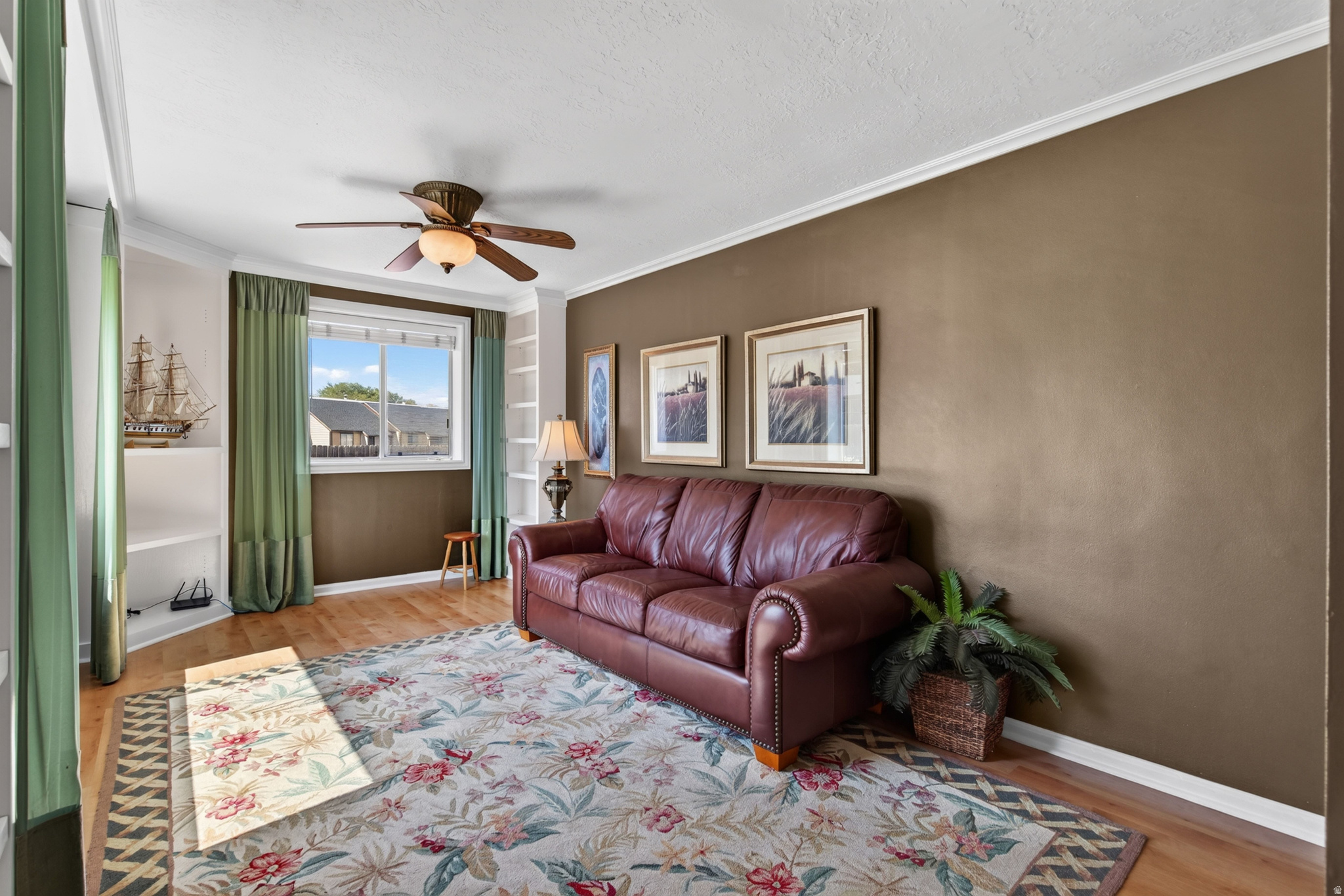 main property photo 5