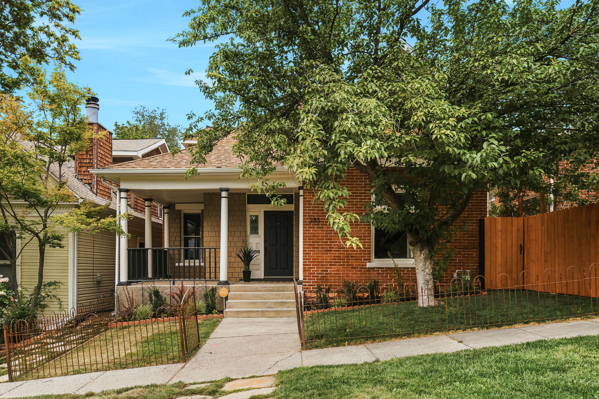 main property photo 2