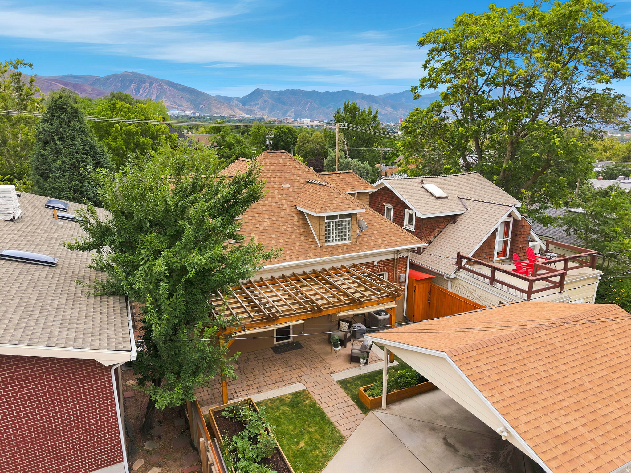 main property photo 47