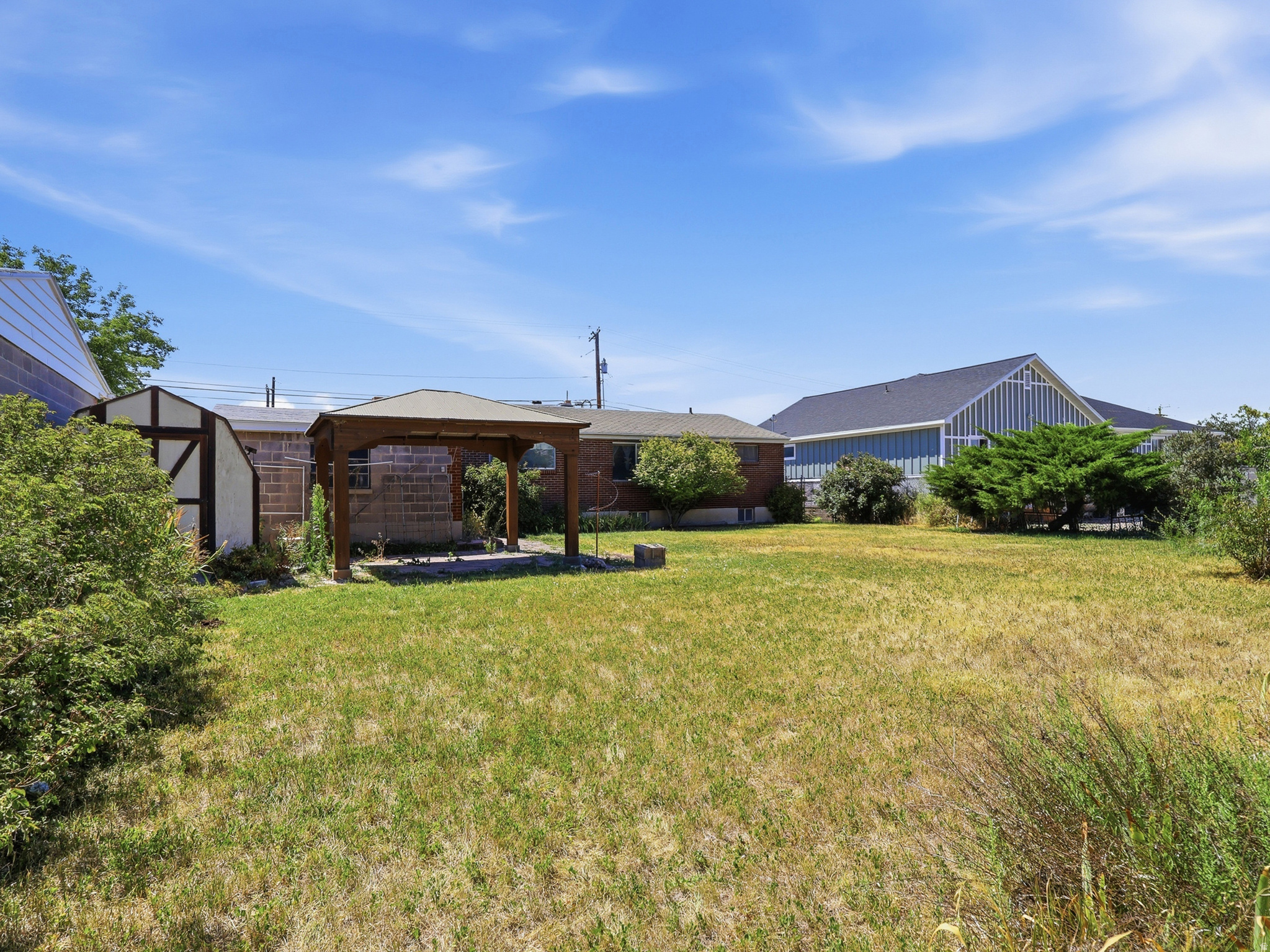 main property photo 36